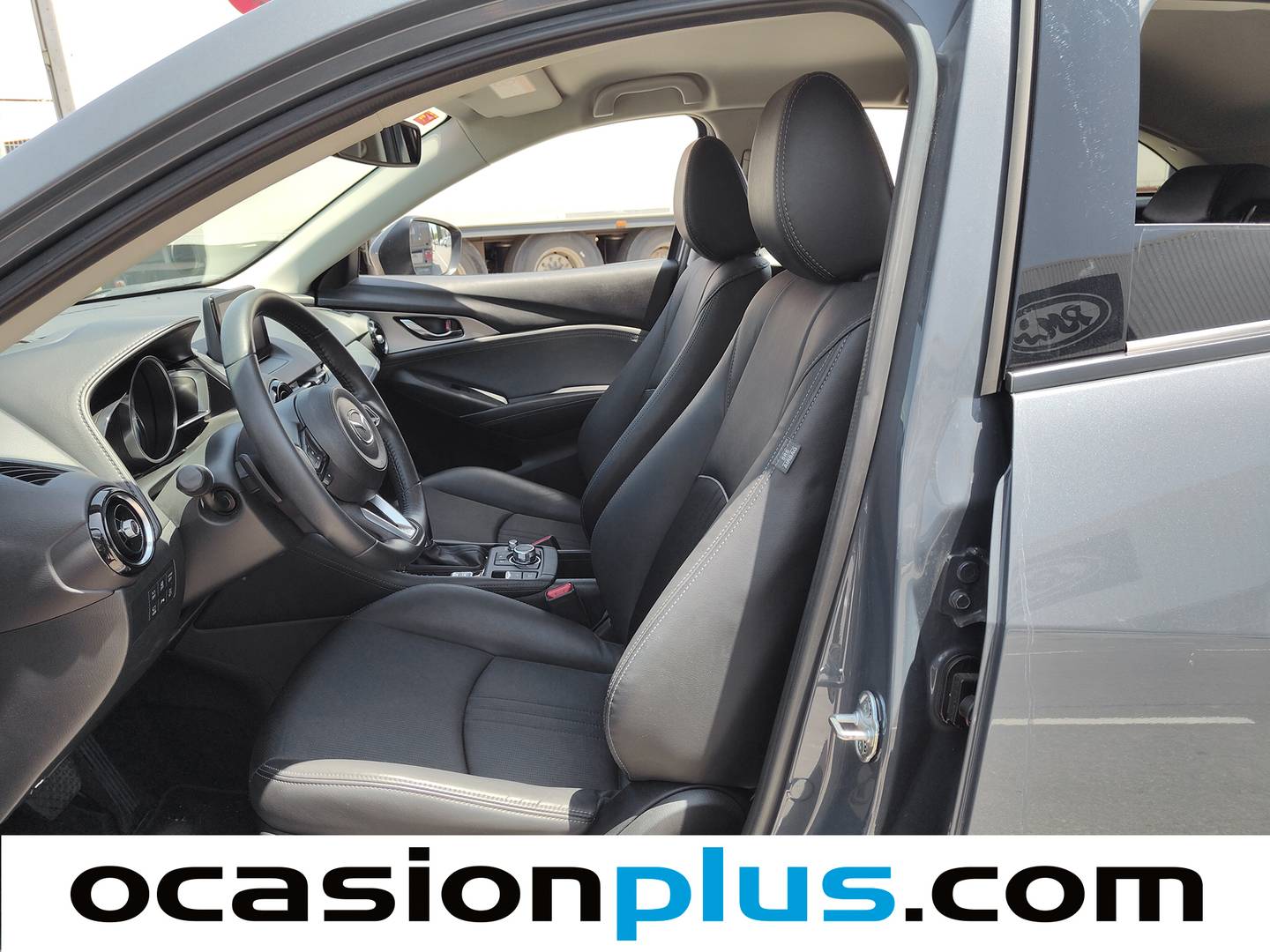Foto asientos delanteros Mazda CX-3 Mazda CX-3 2.0 G Zenith 2WD AT (121 CV)