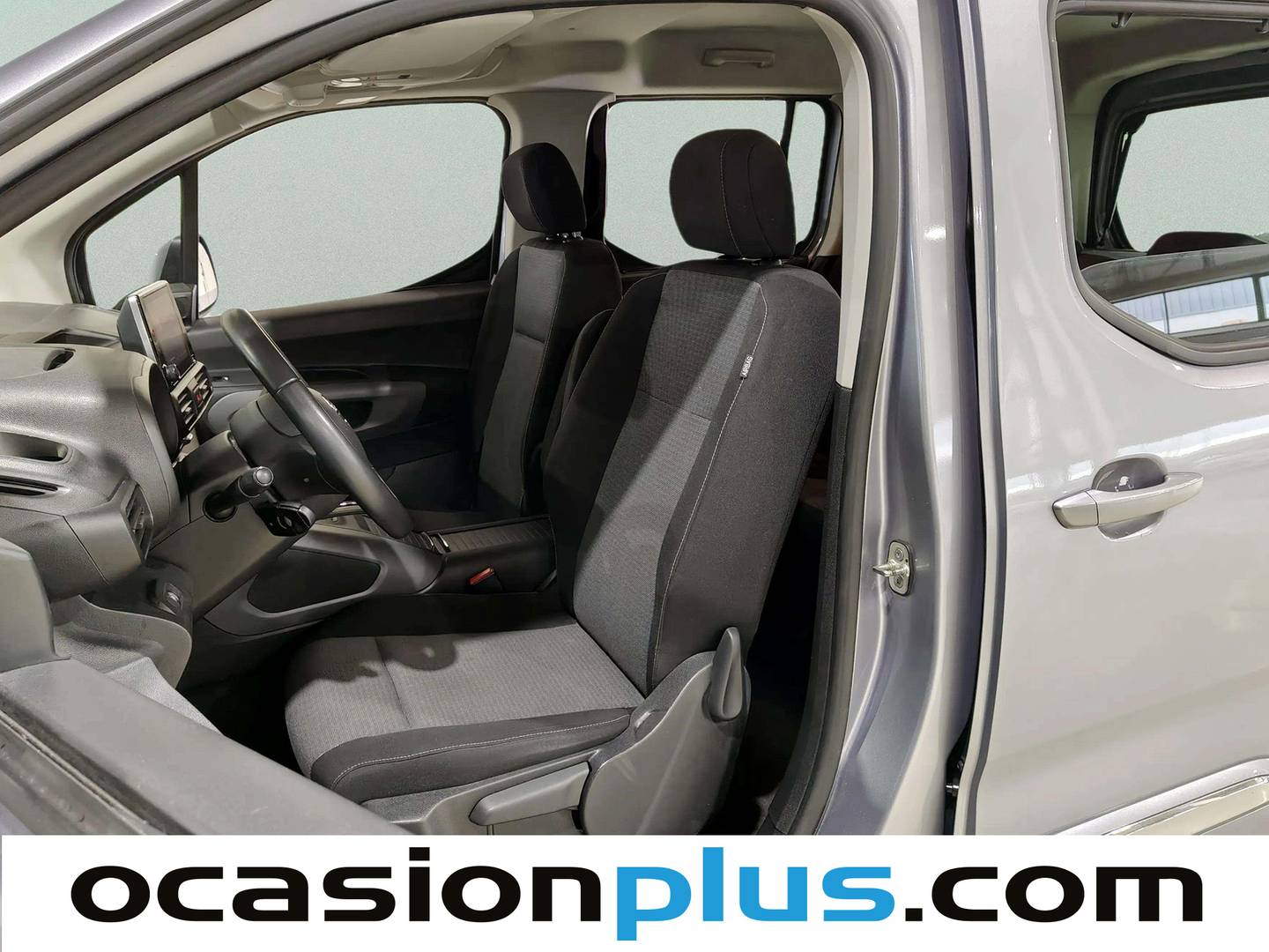 Foto asientos delanteros Toyota Proace City Verso Toyota Proace City Verso 1.2 Family Active L1 (110 CV)
