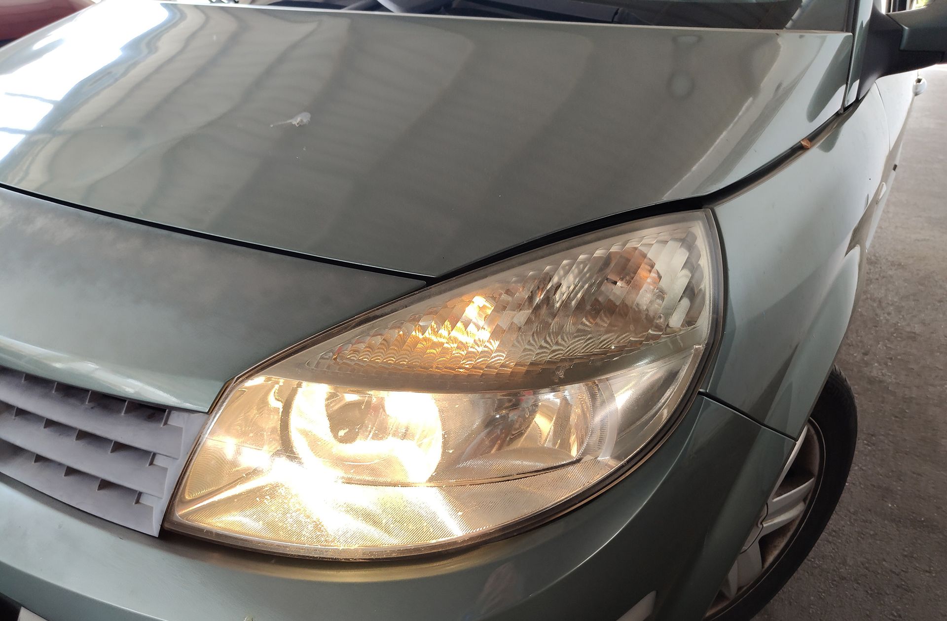 Renault Scénic 1.6 16V Confort Expression - foto 11