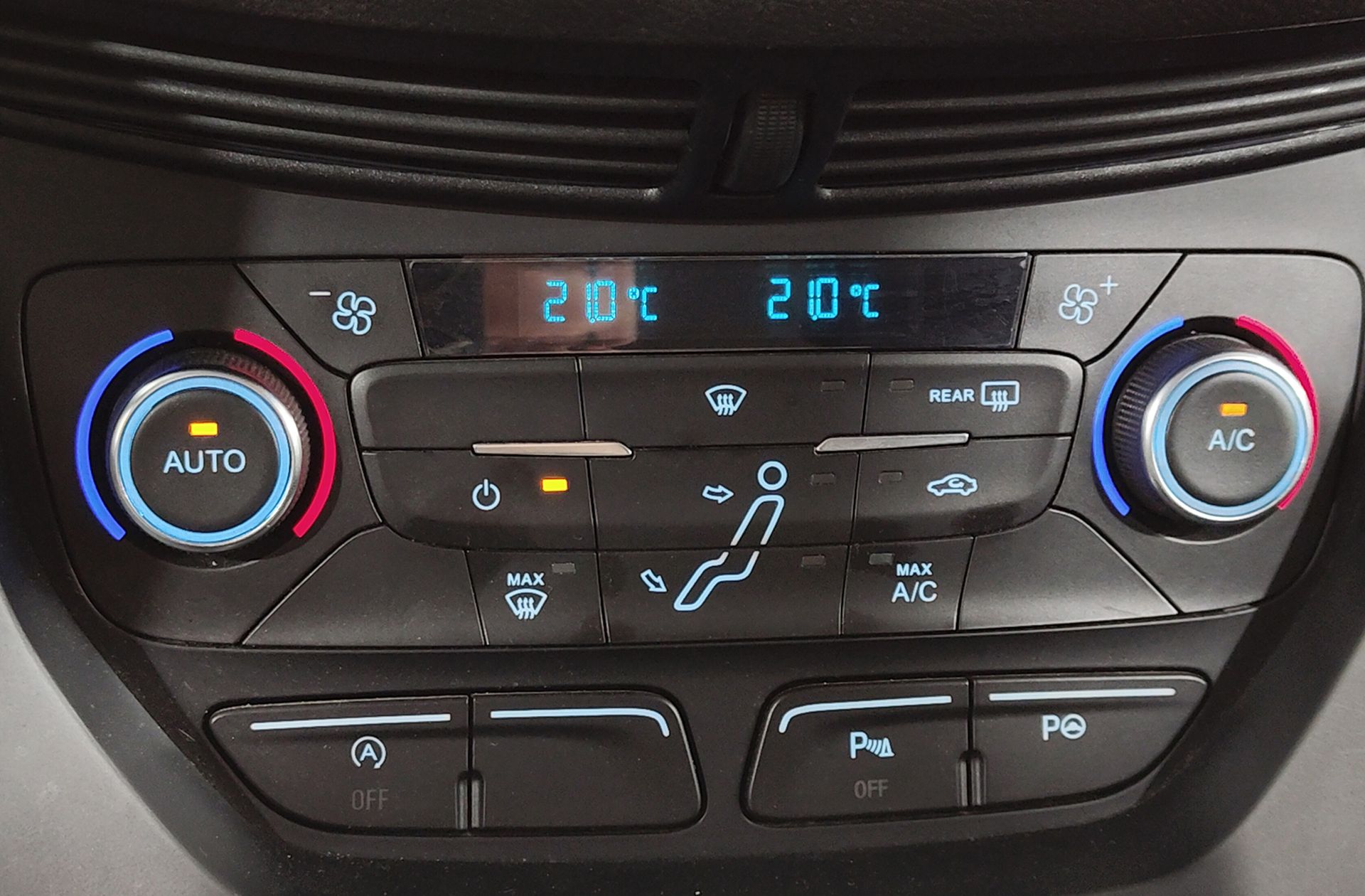 Ford C-Max 1.0 EcoBoost Business - foto 29