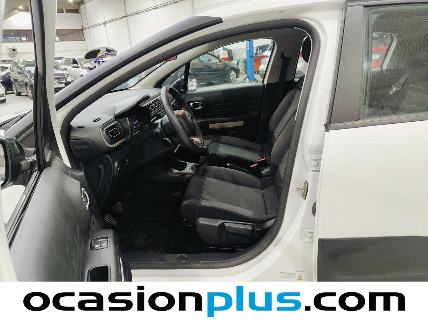 Foto asientos delanteros Citroën C3 Citroen C3 PureTech 82 C-Series (83 CV)