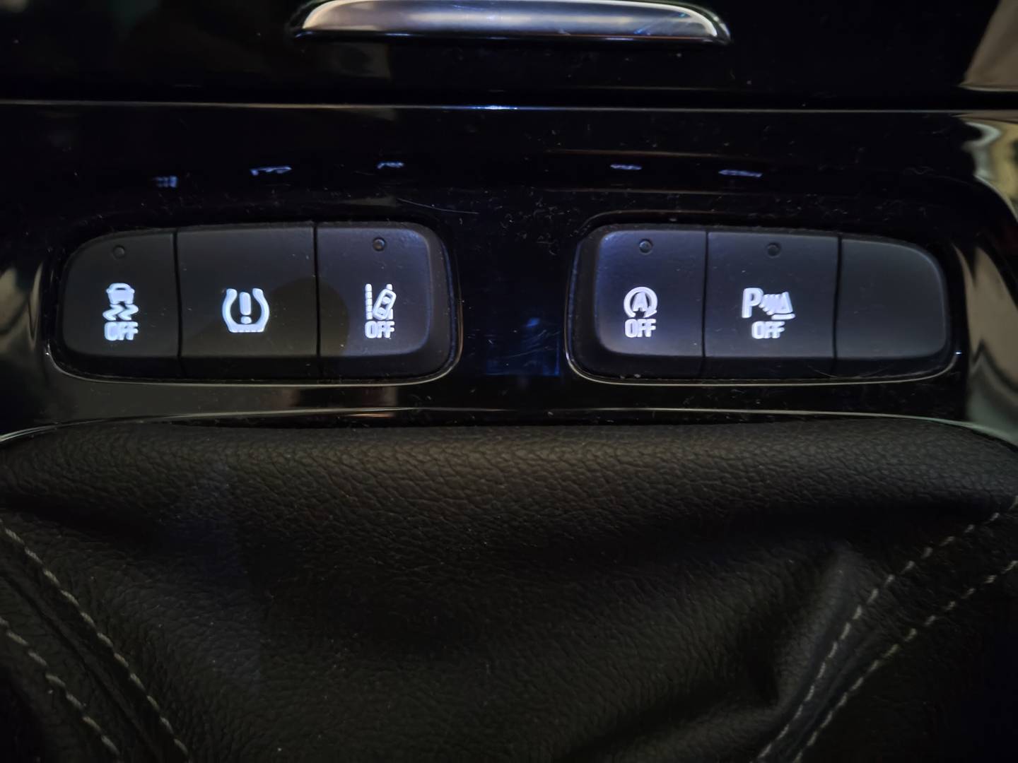 Foto Opel Grandland X Opel Grandland X 1.6 CDTi Selective (120 CV)