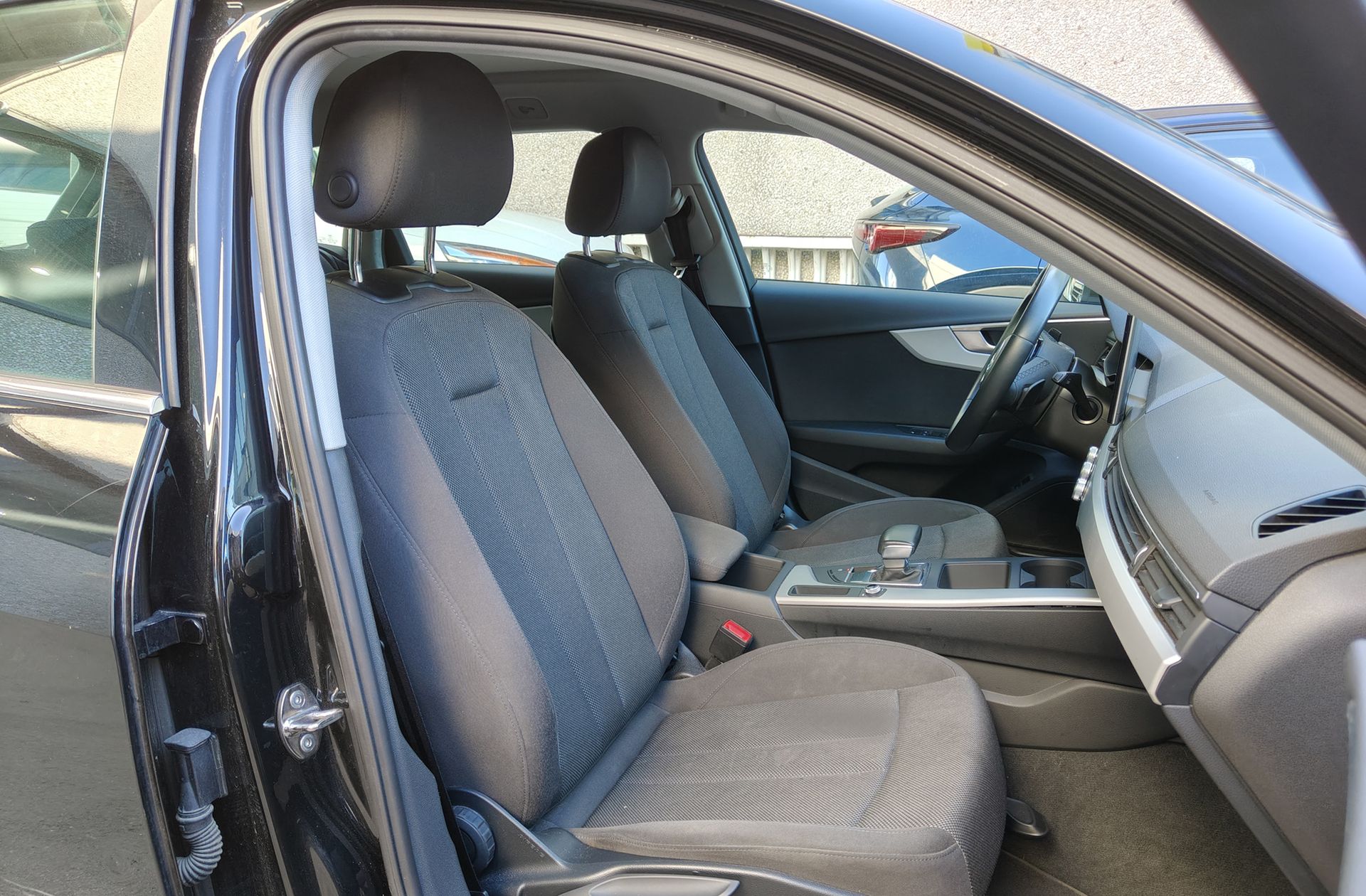 Audi A4 Avant Advanced 35 TFSI S tronic - foto 21