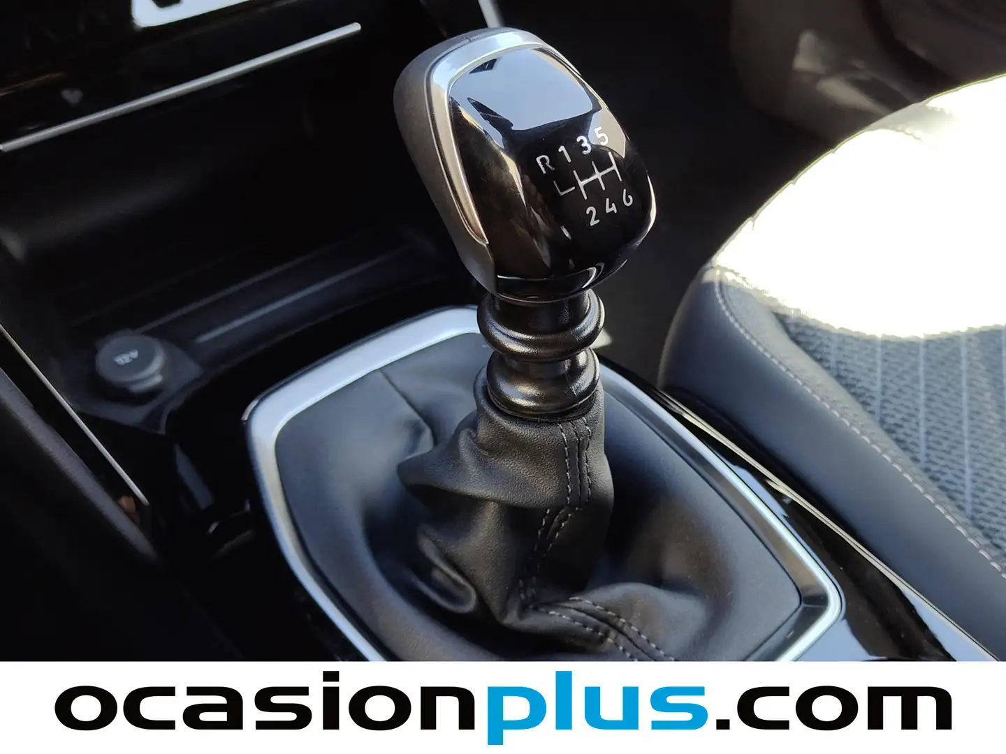 Foto Peugeot 2008 Peugeot 2008 PureTech 100 S&S Allure (100 CV)