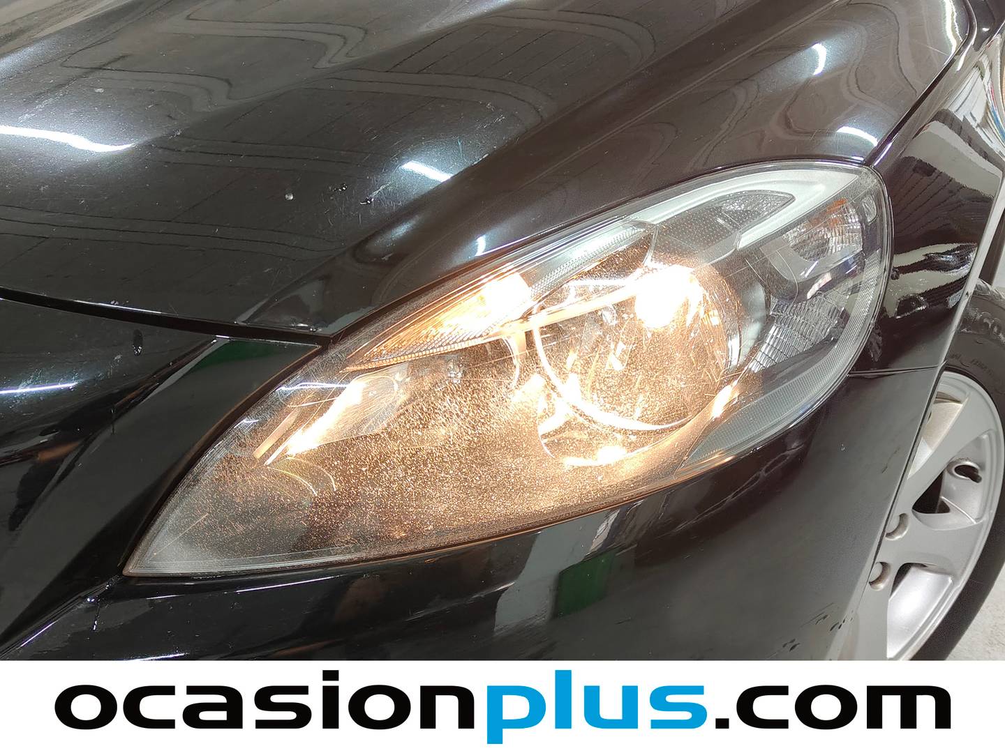 Foto Volvo V40 Cross Country Volvo V40 Cross Country D2 Momentum (120 CV)