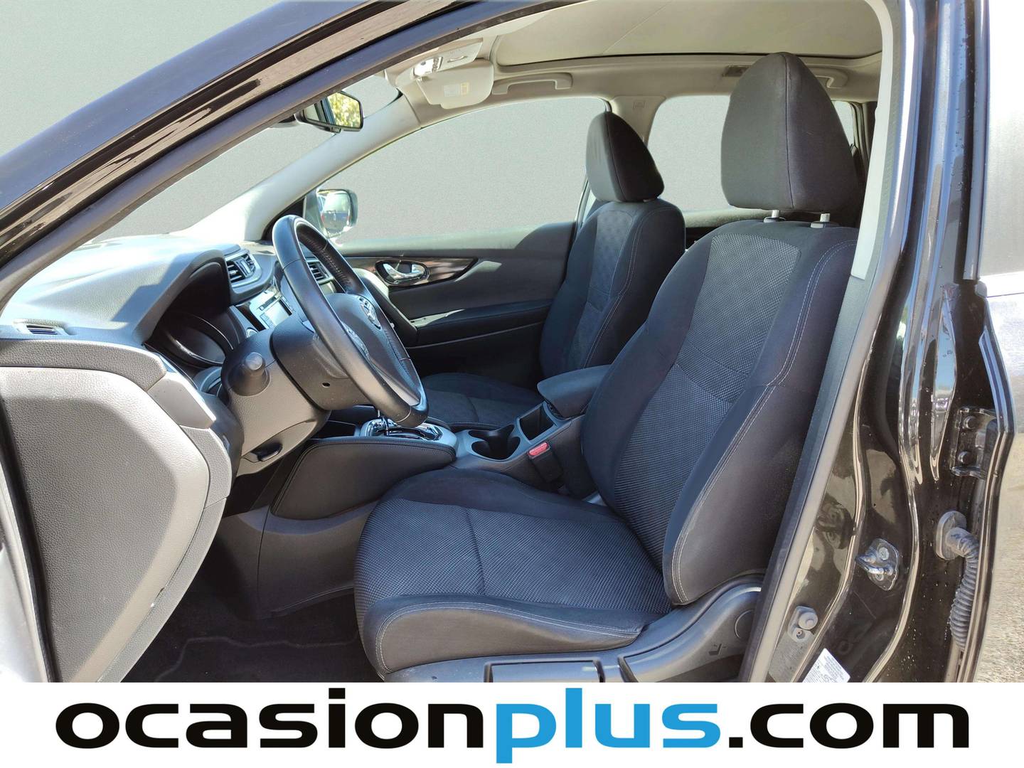 Foto asientos delanteros Nissan QASHQAI Nissan Qashqai 1.6 dCi N-Connecta 4x2 XTronic (130 CV)
