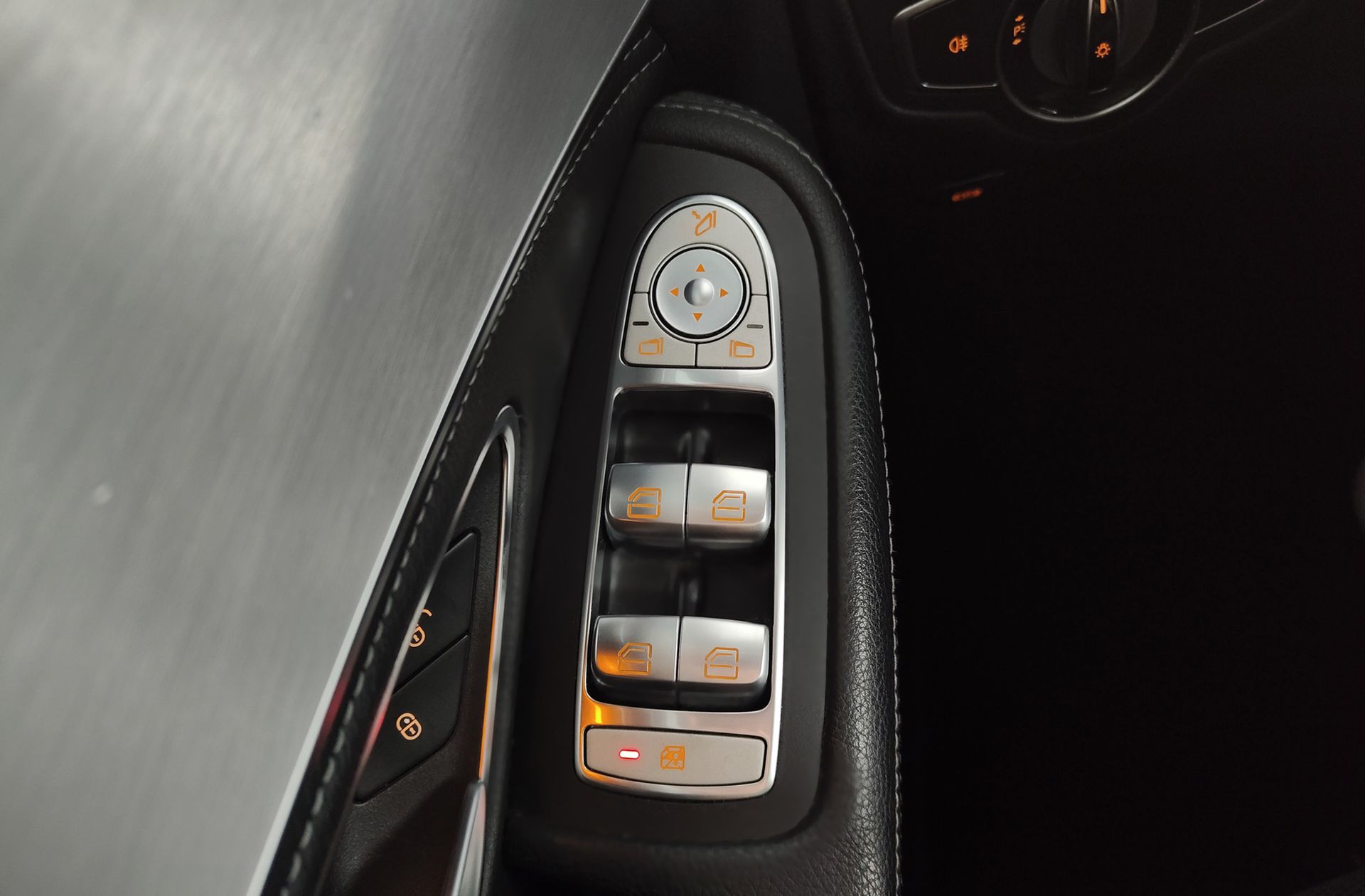 Mercedes-Benz Clase C 220 BlueTEC Sportive Exclusive - foto 39