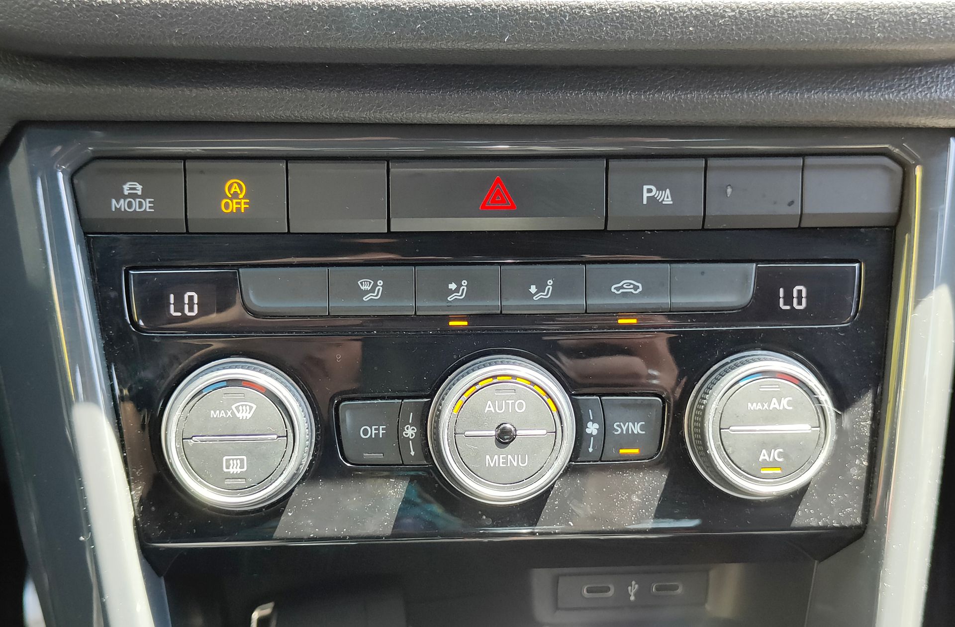 Volkswagen T-Roc Sport 1.5 TSI DSG - foto 31