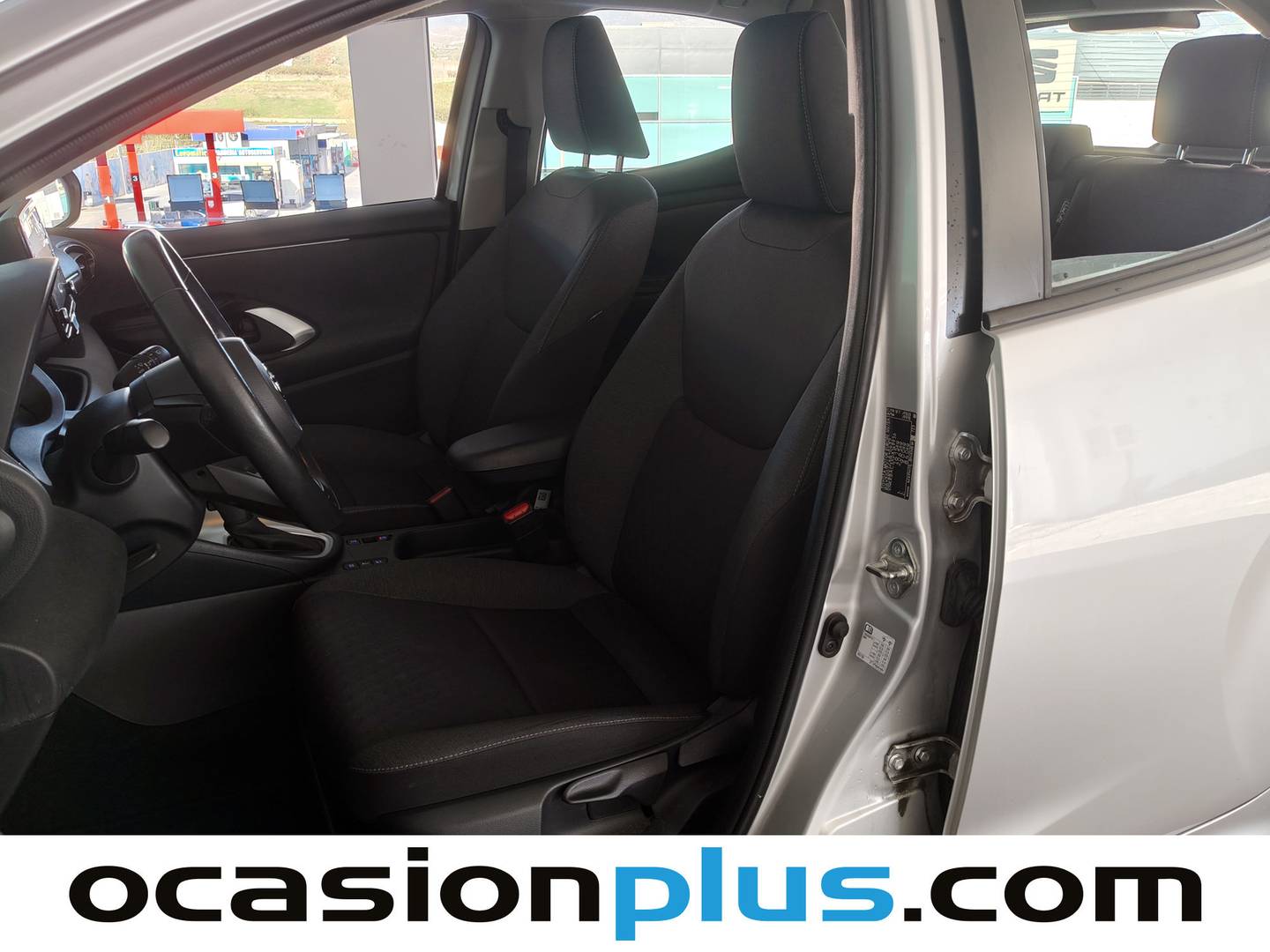 Foto Toyota Yaris Toyota Yaris 120H Business Plus (116 CV)