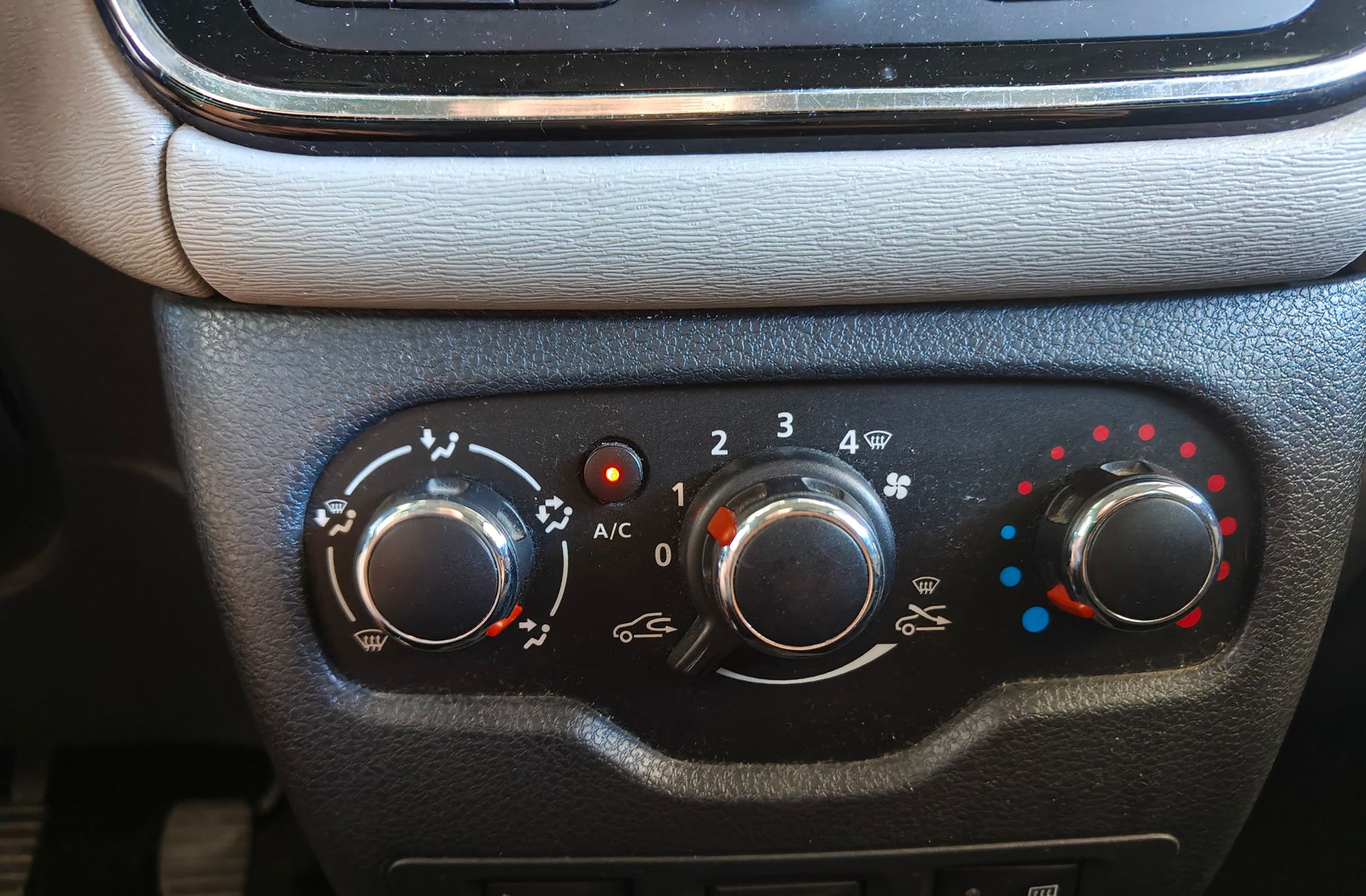 Dacia Lodgy Laureate TCe 7 plazas - foto 30