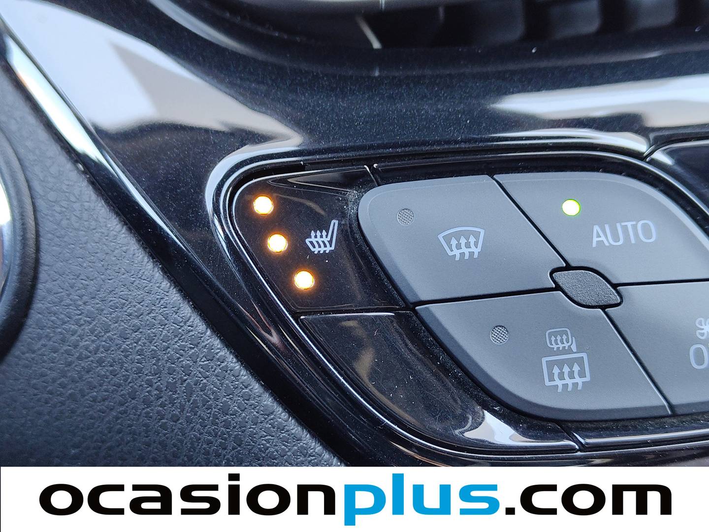 Equipamiento del Toyota C-HR Toyota C-HR 1.8 125H Launch Edition (122 CV)