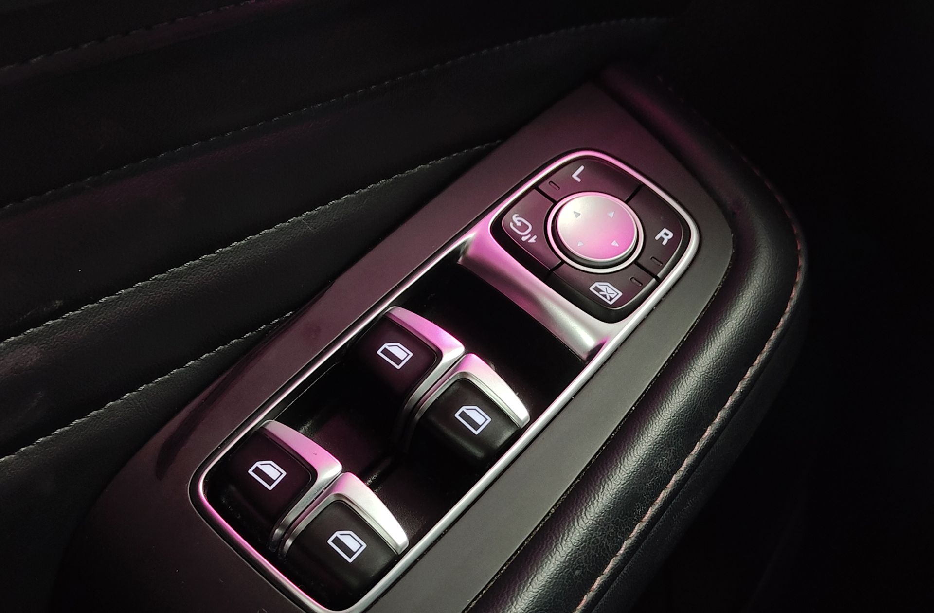 MG HS 1.5 Turbo GDI Luxury DCT - foto 43
