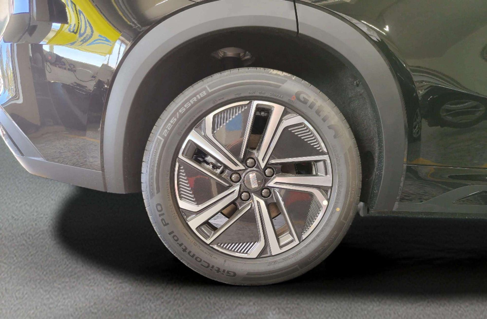 Geely Starray EM-i 1.5 PHEV Pro - foto 37