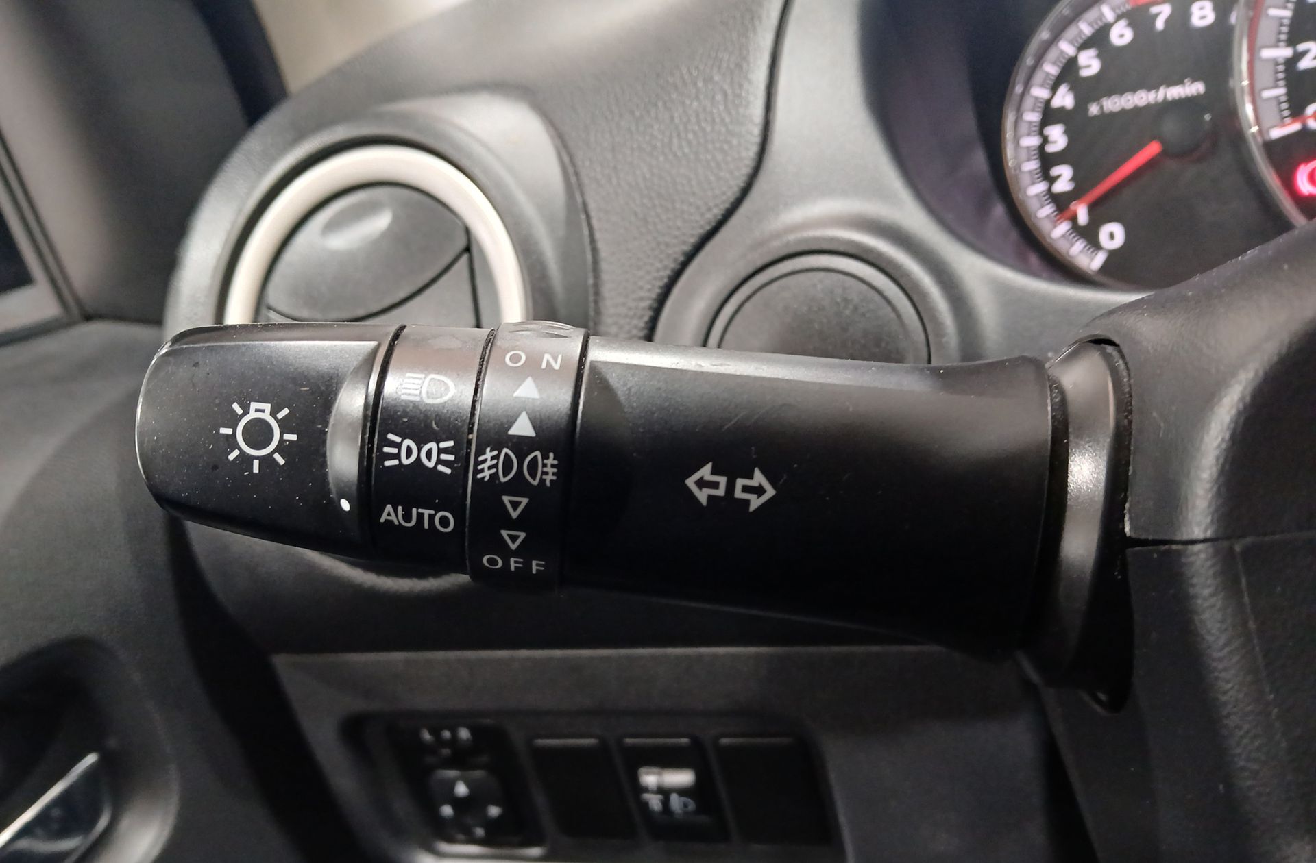Mitsubishi Space Star 120 MPI Motion - foto 19