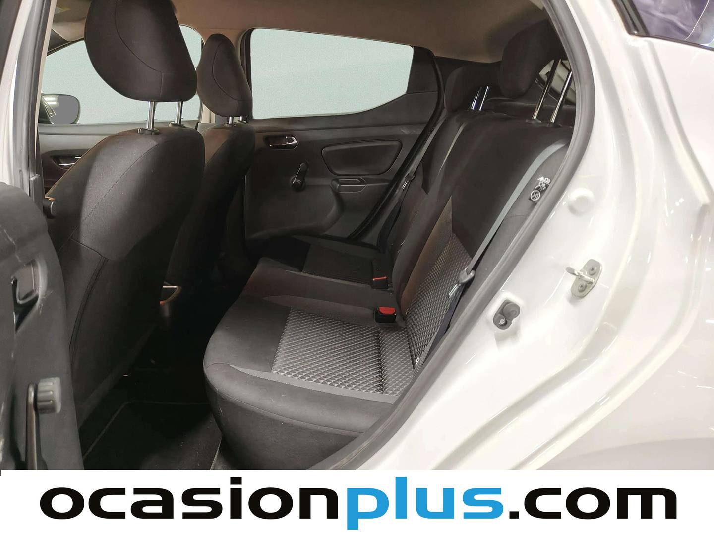 Foto asientos traseros Nissan Micra Nissan Micra 1.0 G Acenta (71 CV)