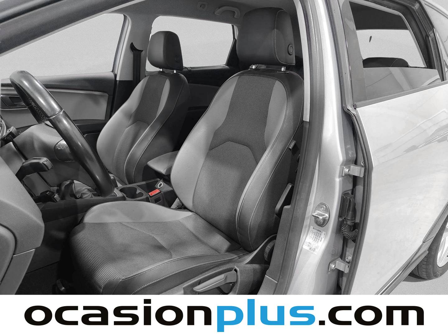 Foto asientos delanteros Seat León Seat León ST ST 1.4 TSI S&S X-perience (125 CV)