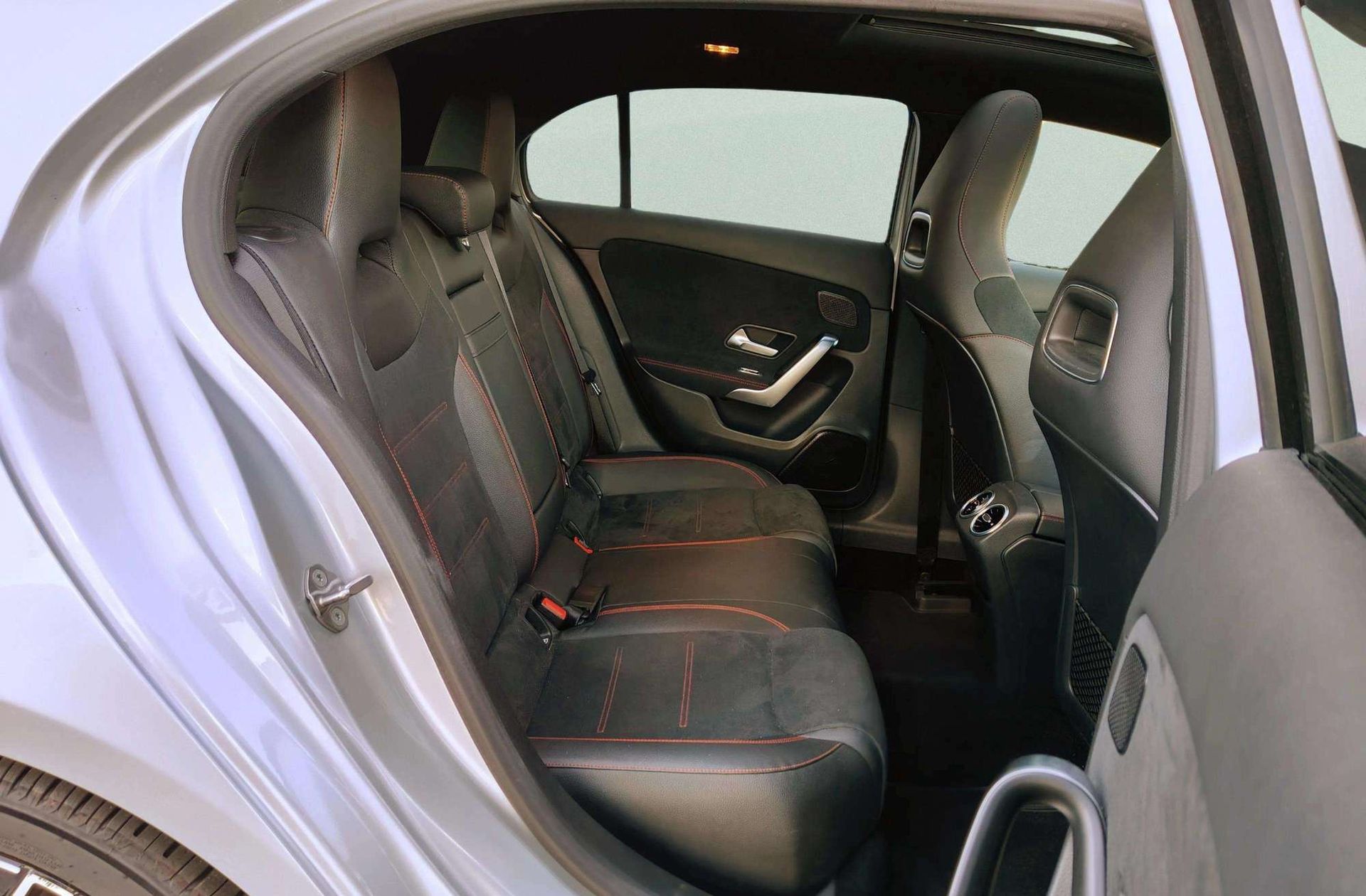Mercedes-Benz Clase A 200 d Pack AMG - foto 25