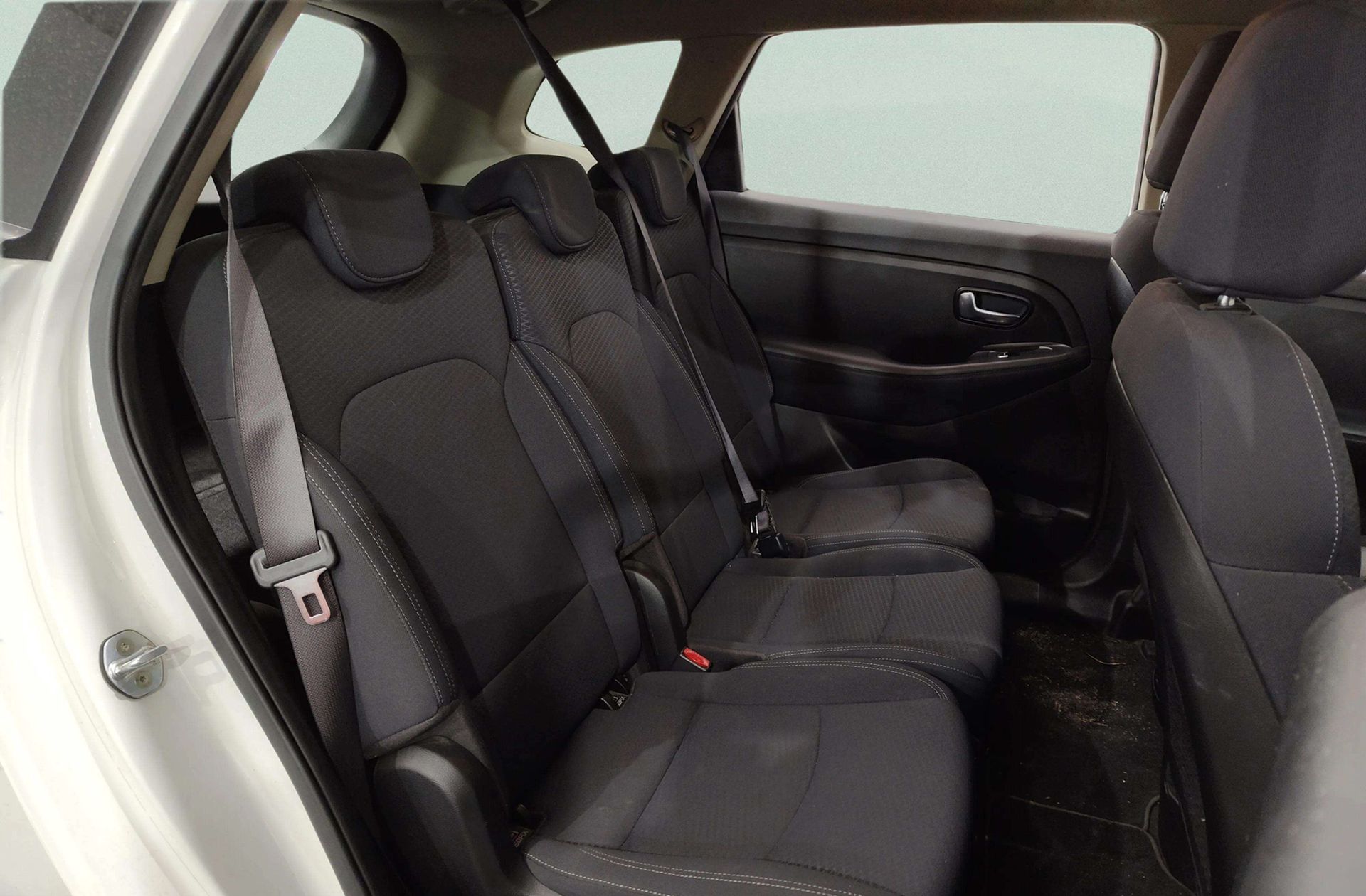 Kia Carens 1.7 CRDi VGT Concept Eco-Dynam - foto 13