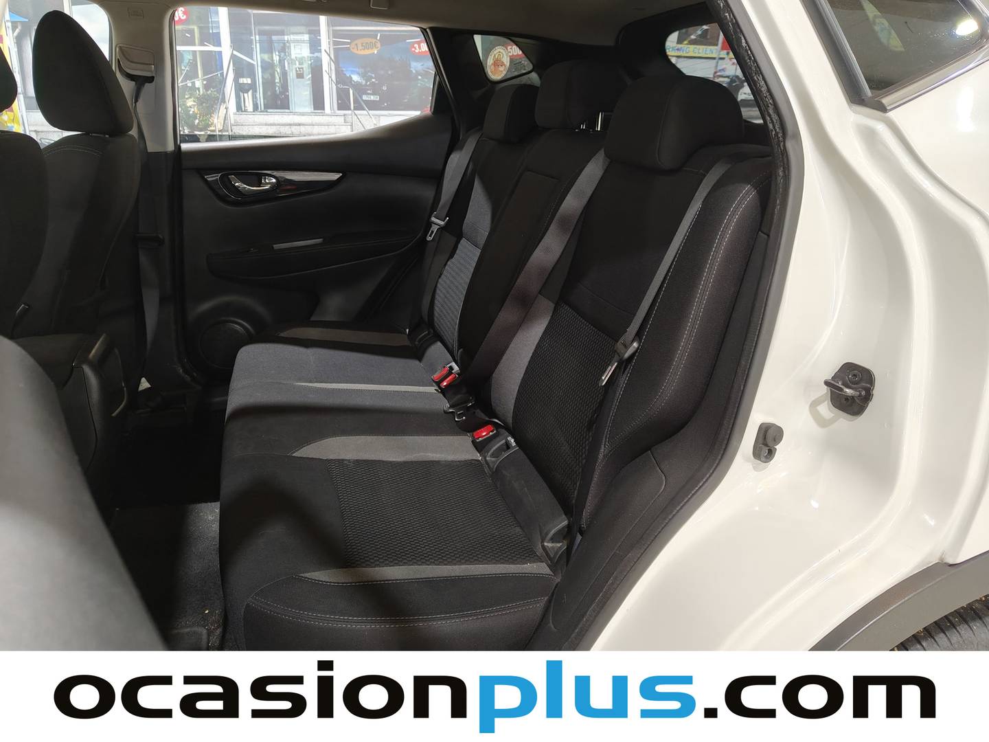 Foto asientos traseros Nissan QASHQAI Nissan Qashqai DIG-T 115 S&S Acenta 4x2 (115 CV)