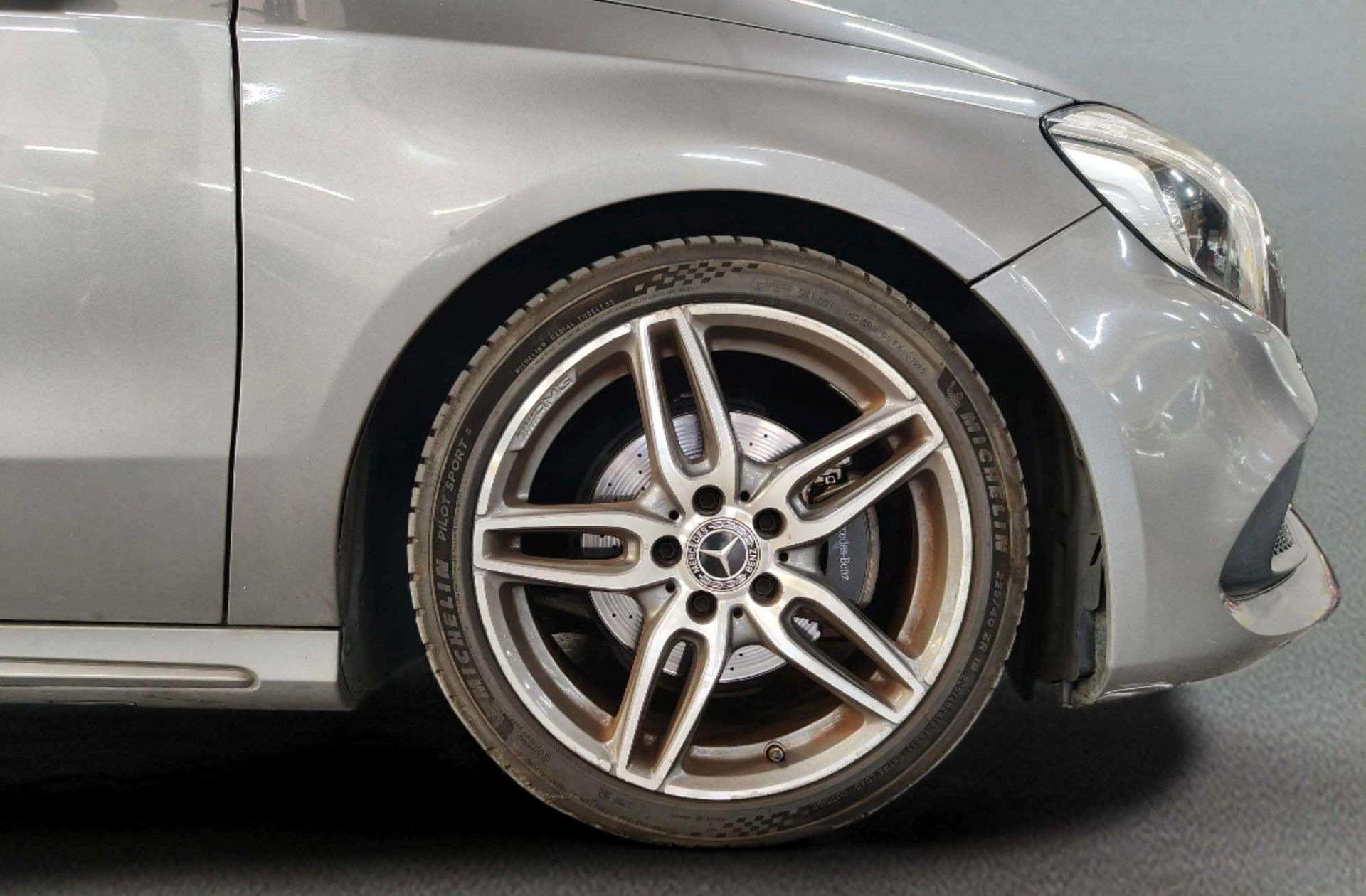Mercedes-Benz Clase A 200 d Pack AMG - foto 35