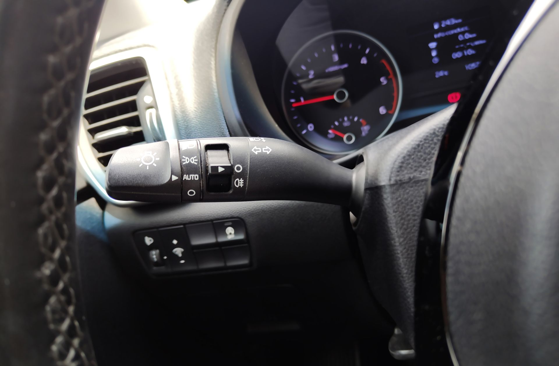 Kia Sportage 1.6 MHEV Concept 4x2 - foto 20