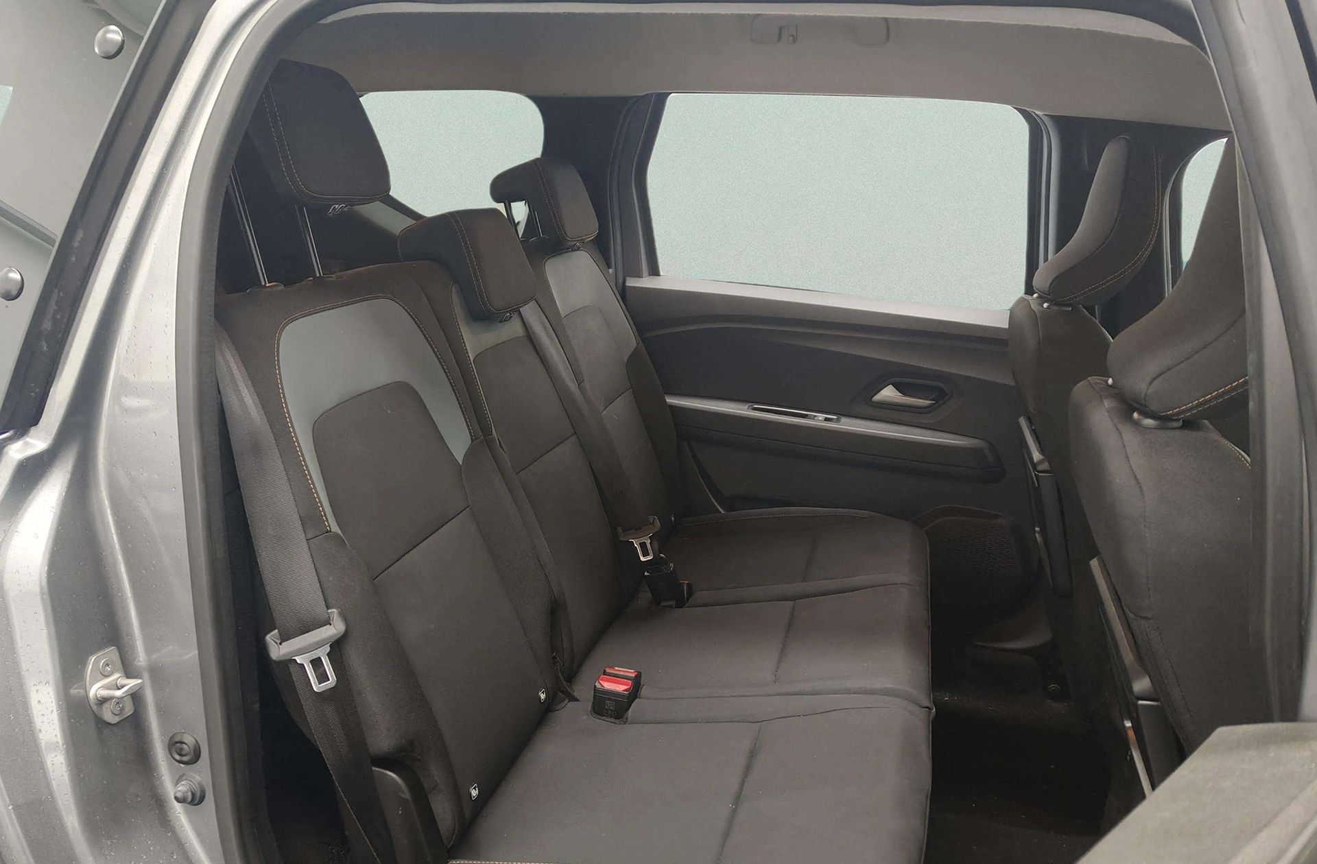 Dacia Jogger Extreme Hybrid 7 plazas - foto 19