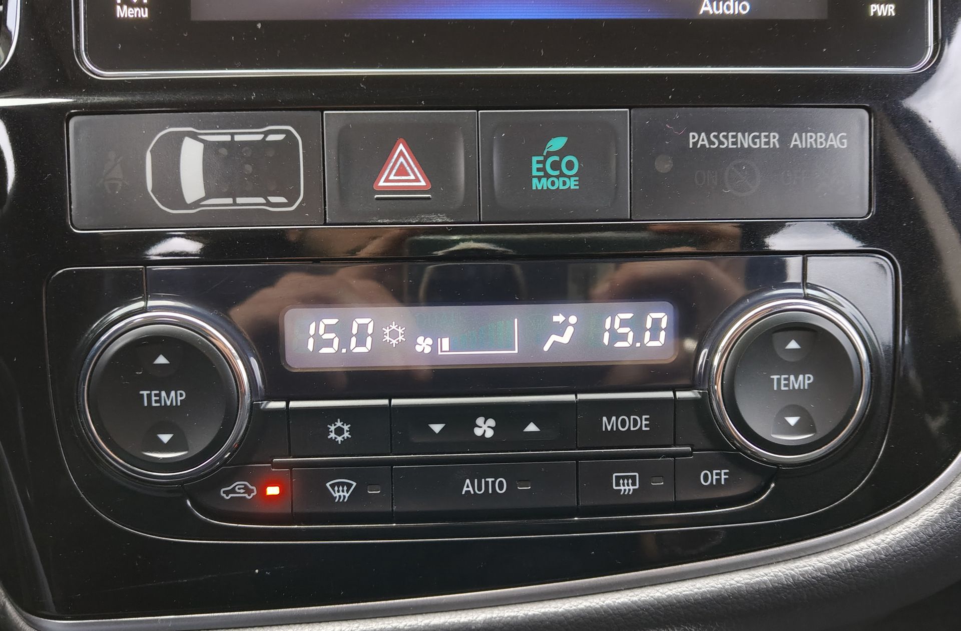 Mitsubishi Outlander 220 DI-D Motion 2WD - foto 7