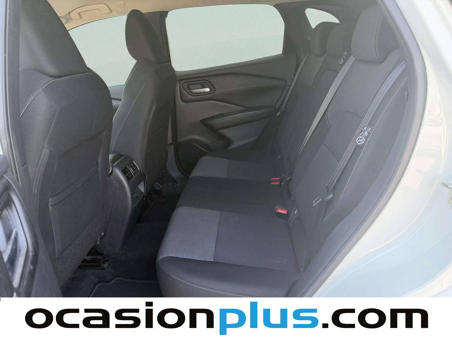 Foto asientos traseros Nissan QASHQAI Nissan Qashqai E-POWER N-Connecta Auto (190 CV)