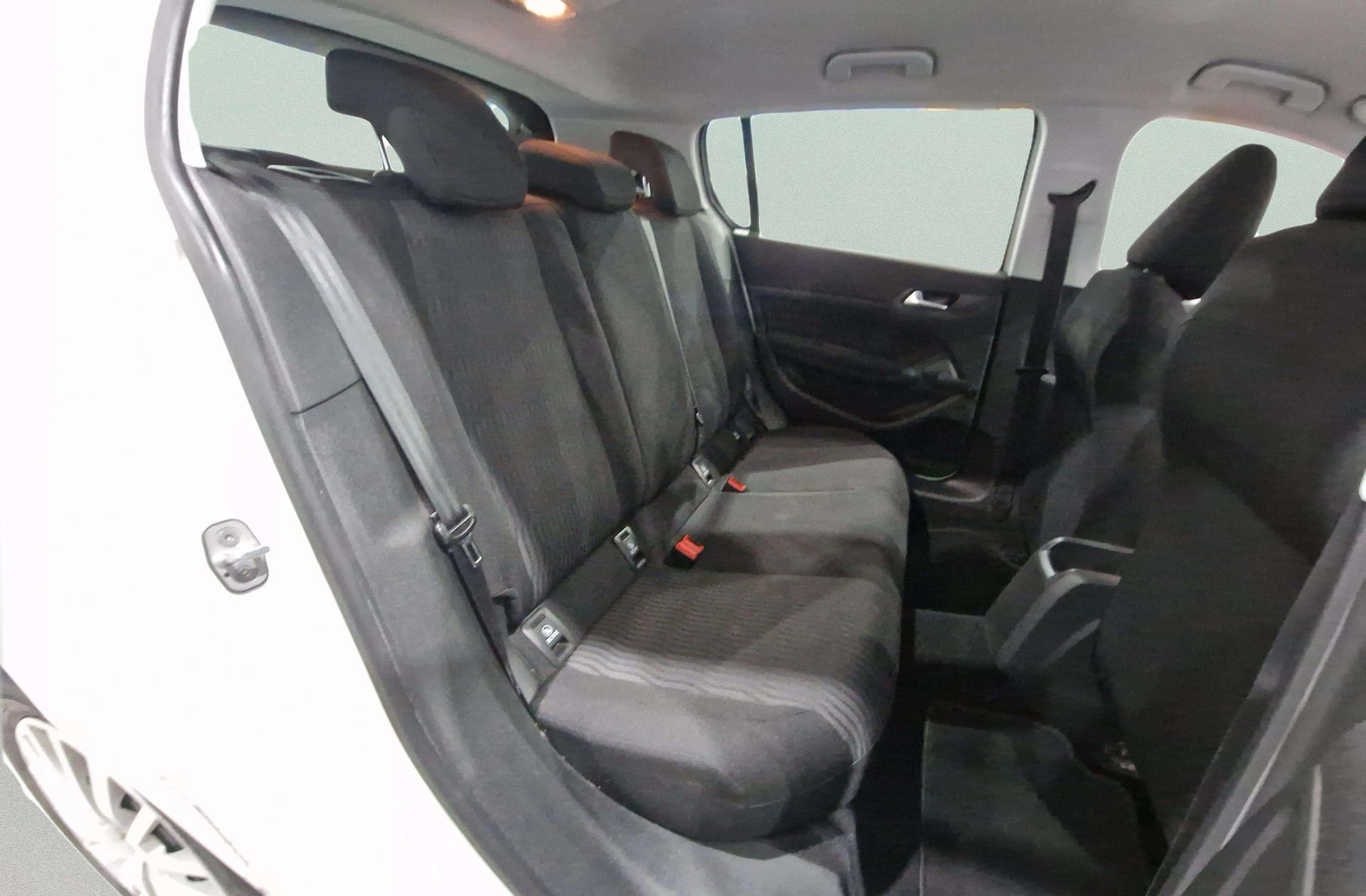 Peugeot 308 1.6 HDi FAP Access - foto 13
