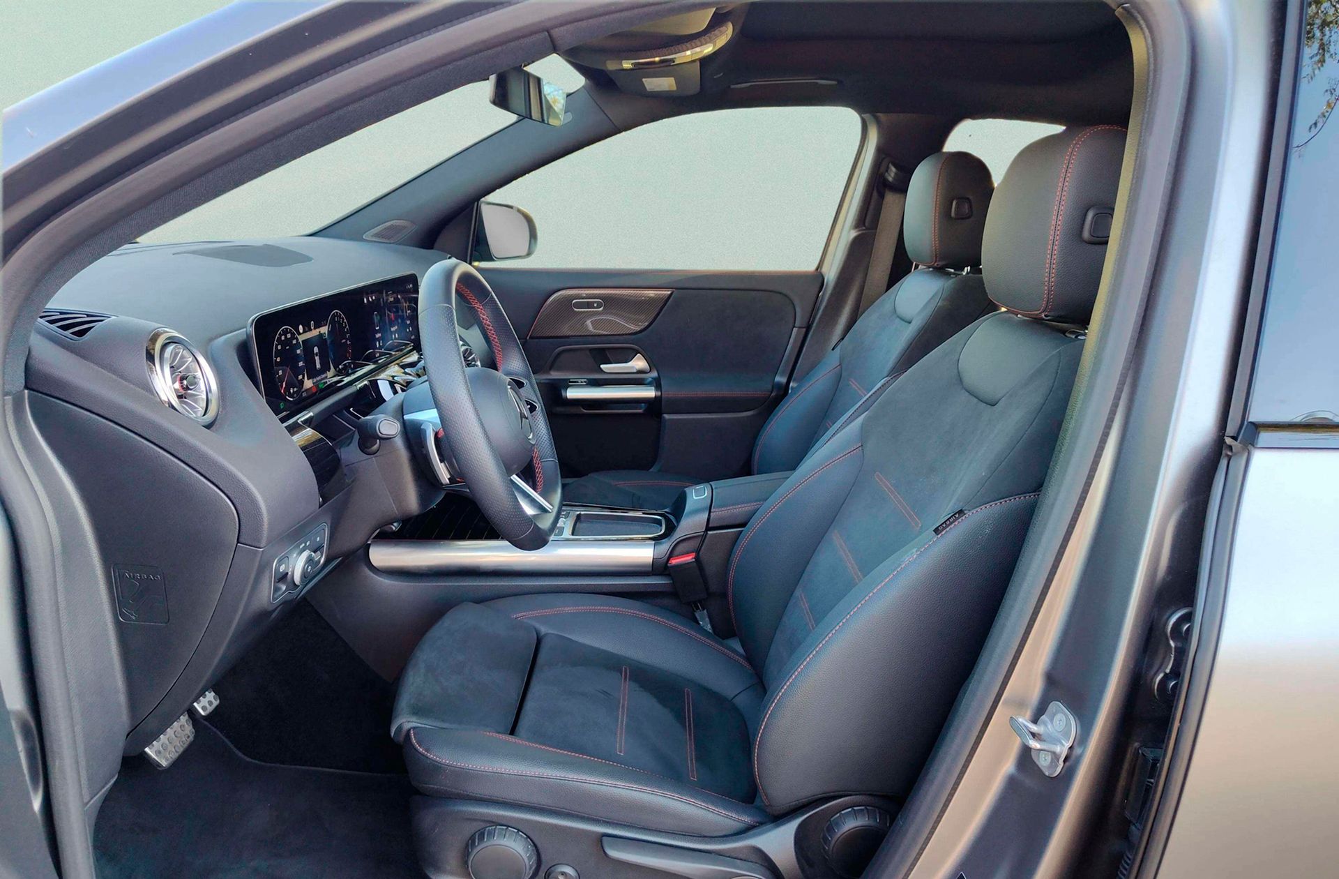 Mercedes-Benz GLA 250 e Pack AMG - foto 15