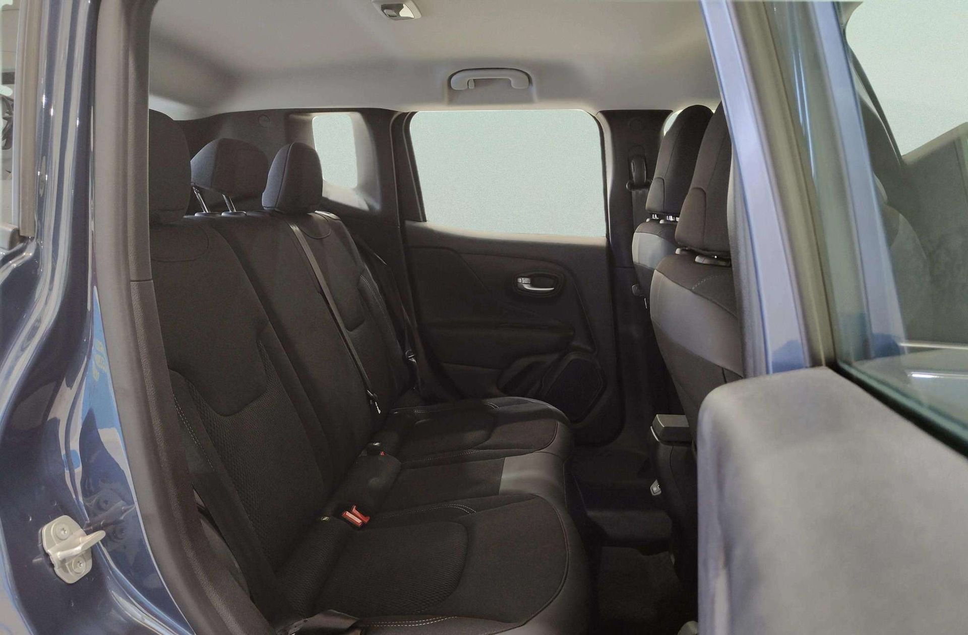 Jeep Renegade eHybrid 1.5 Limited ATX - foto 16