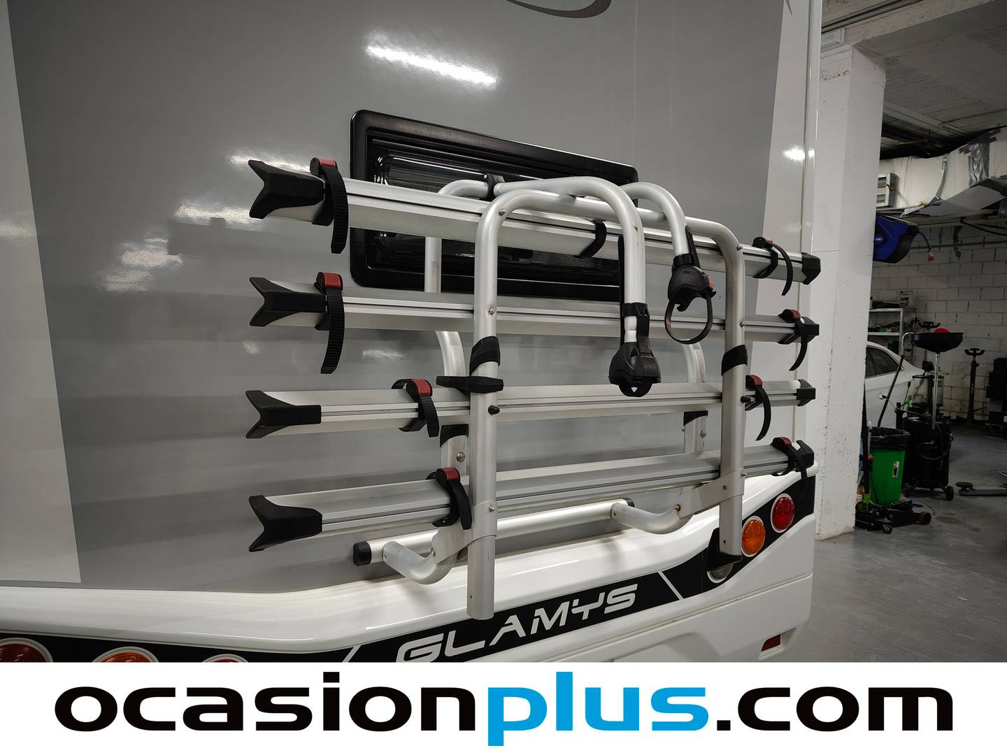 McLouis Glamys 320 McLouis Glamys 320 320 2.2D (140 CV) de segunda mano