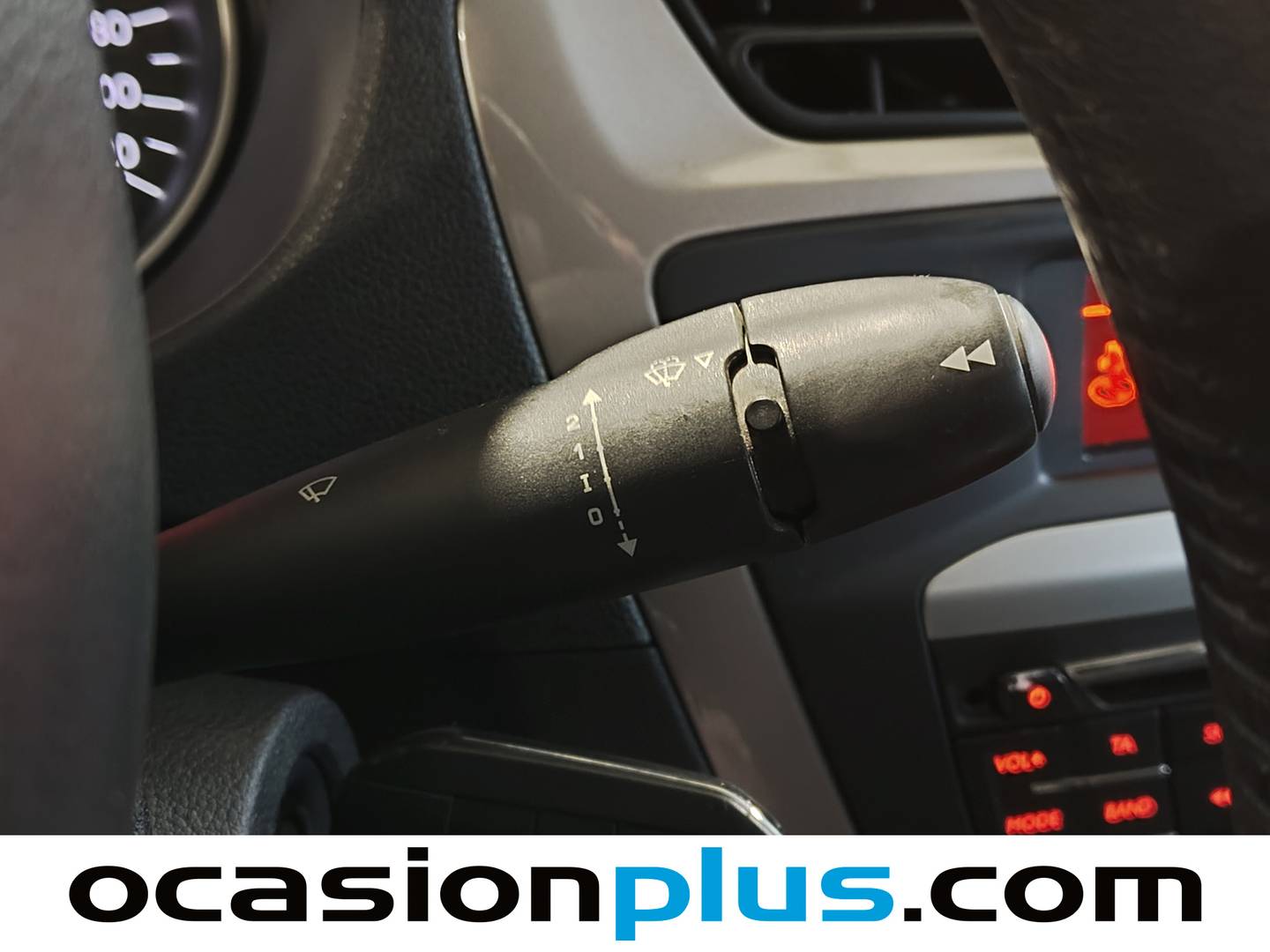 Foto Citroën C-Elysée Citroen C-Elysee BlueHDi 100 Exclusive (100 CV)