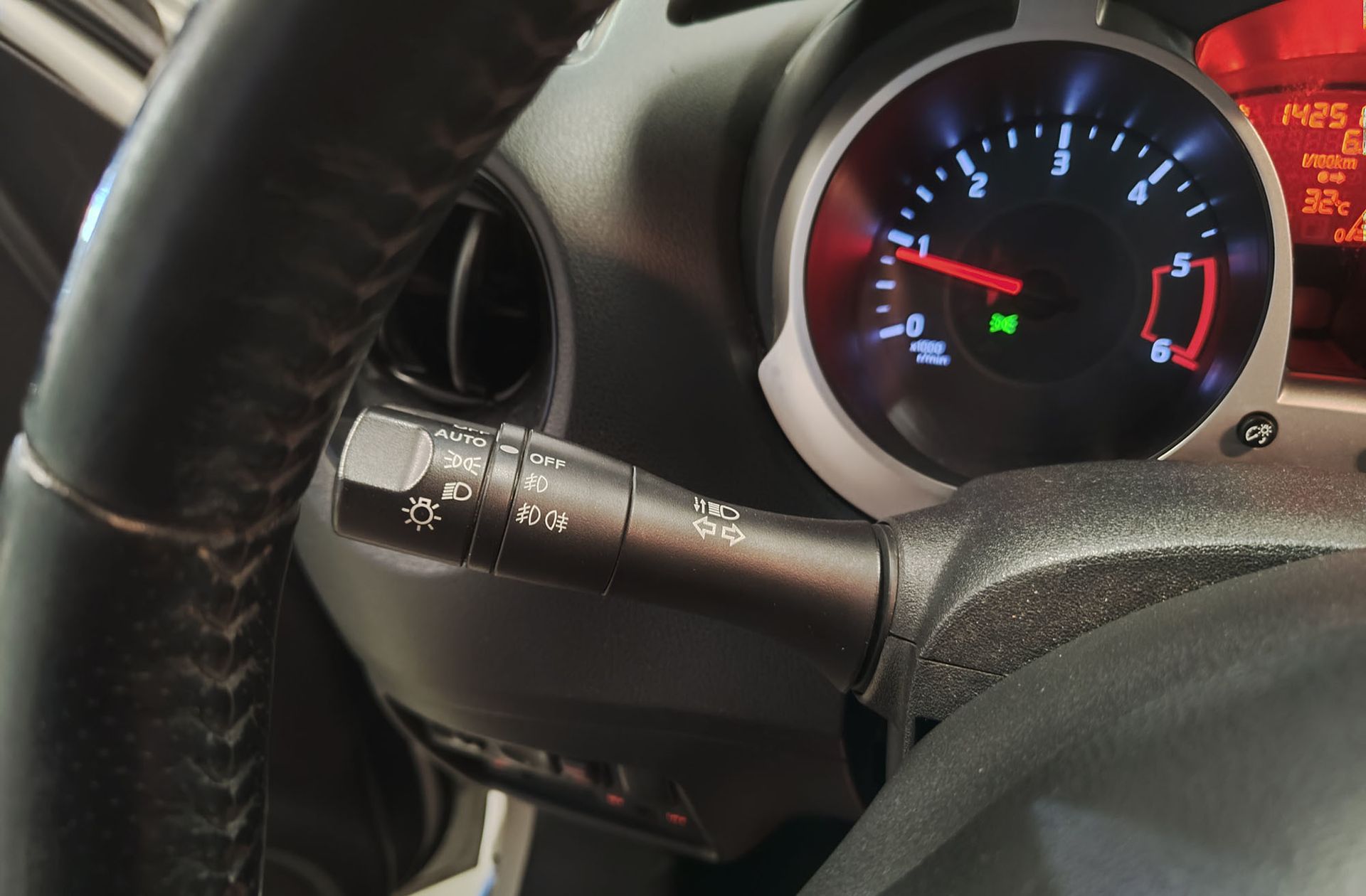 Nissan Juke 1.5 dCi N-Connecta - foto 21