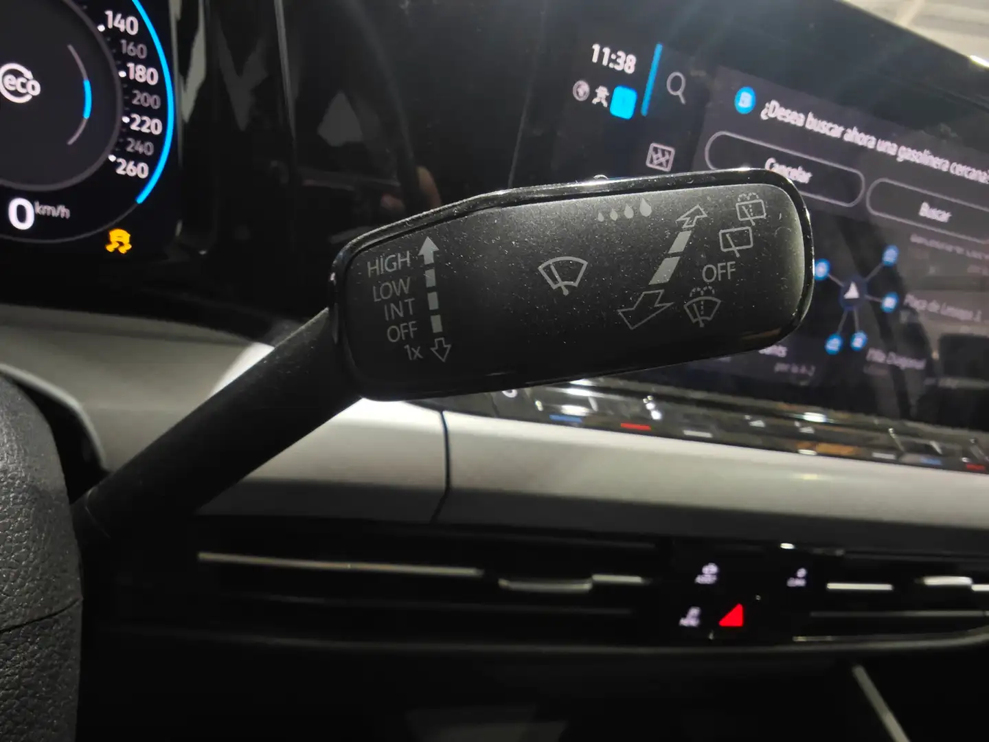 Foto Volkswagen Golf Volkswagen Golf Life 2.0 TDI (115 CV)