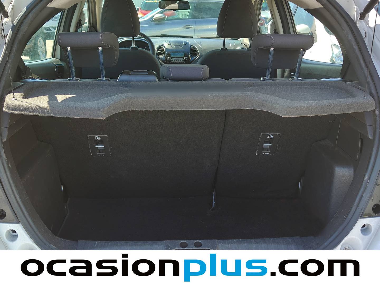 Fotos maletero Ford Ka+ Ford Ka+ 1.2 Ti-VCT Essential (70 CV)