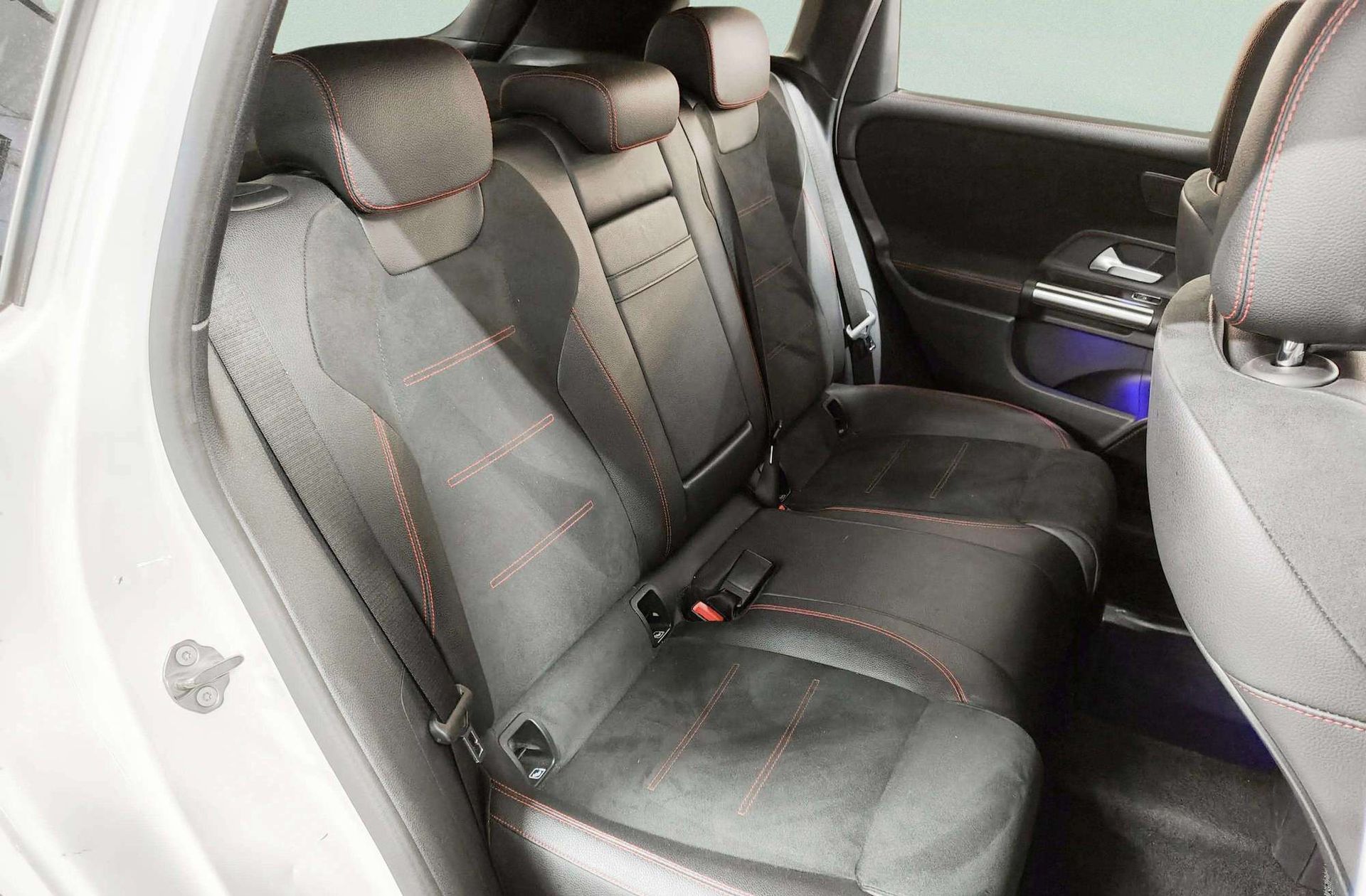 Mercedes-Benz Clase B B 200 Pack AMG - foto 23