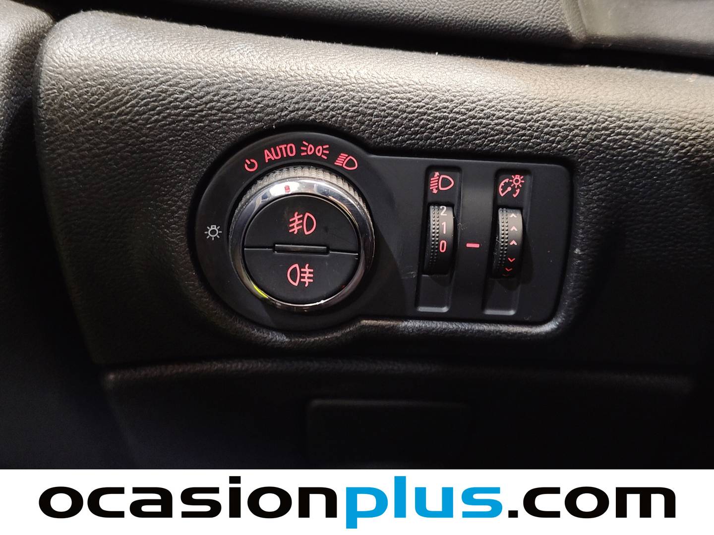Extras y acabados del Opel Astra Opel Astra 1.7 CDTI Enjoy (110 CV)