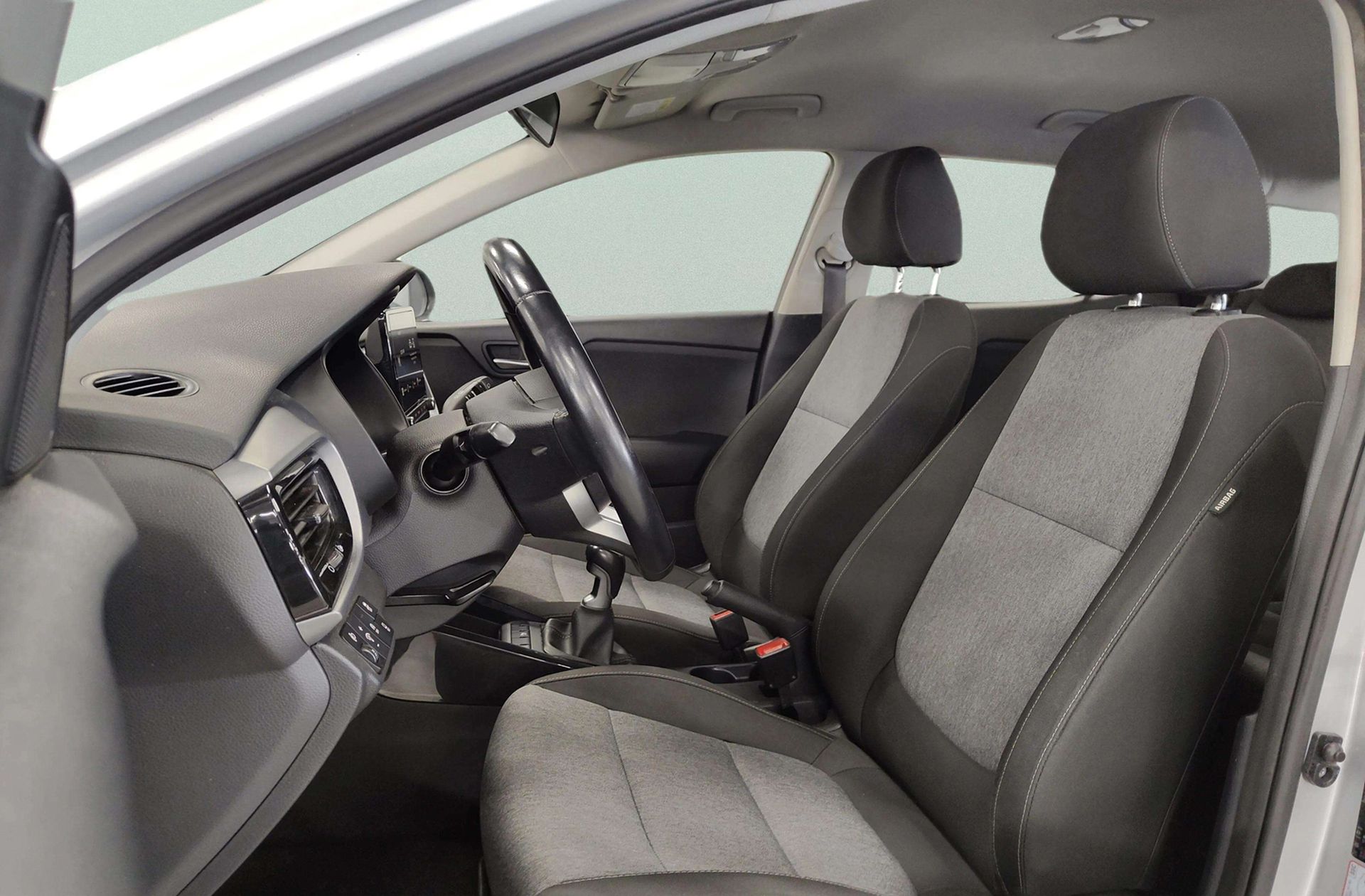 Kia Stonic 1.0 T-GDi Concept - foto 10