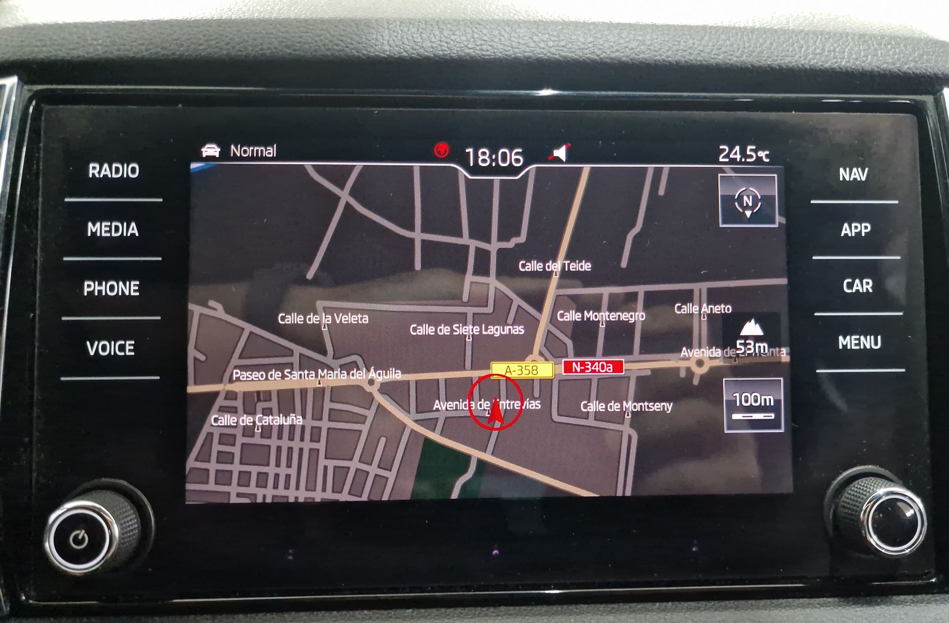 Škoda Karoq 1.5 TSI ACT Sportline DSG - foto 7