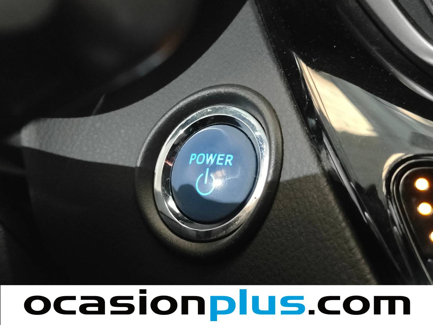 Paquetes del Toyota C-HR Toyota C-HR 1.8 125H Advance (122 CV)