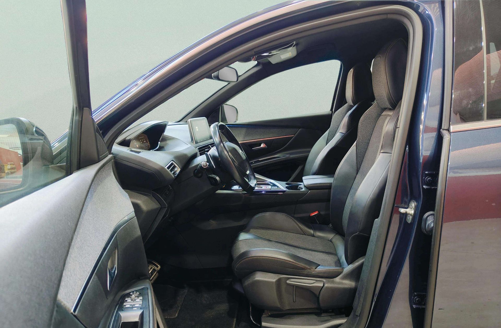 Peugeot 5008 1.2L PureTech GT Line EAT8 7 plazas - foto 13