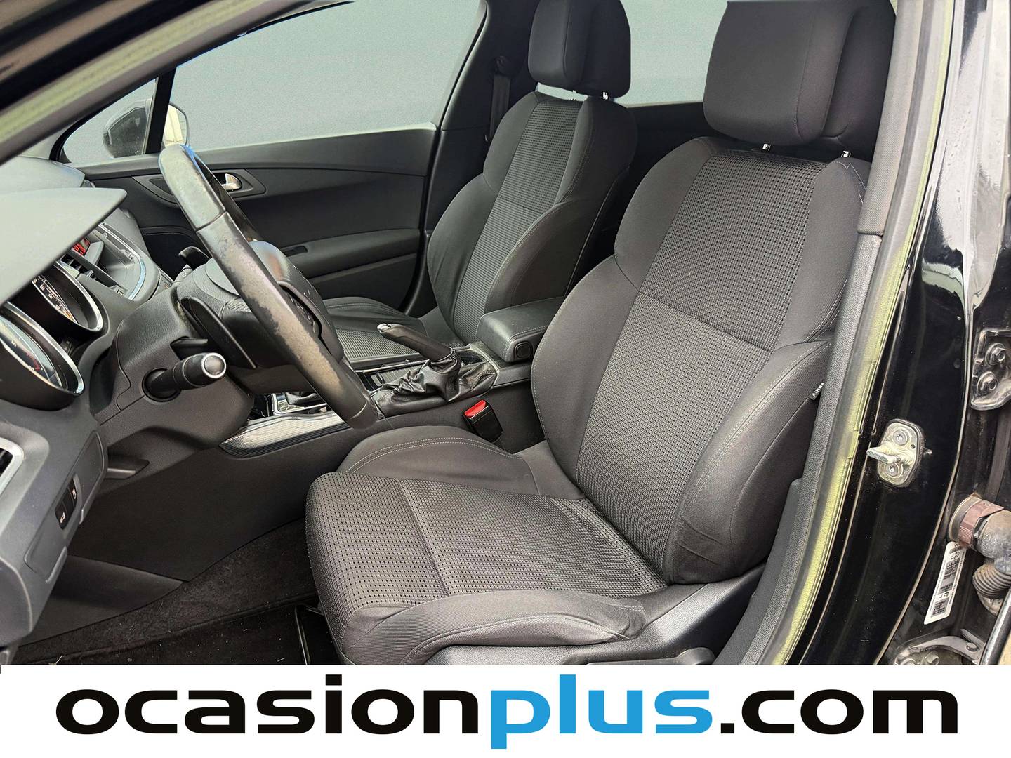 Foto asientos delanteros Peugeot 508 Peugeot 508 1.6 e-HDI BlueLion Active CMP (112 CV)