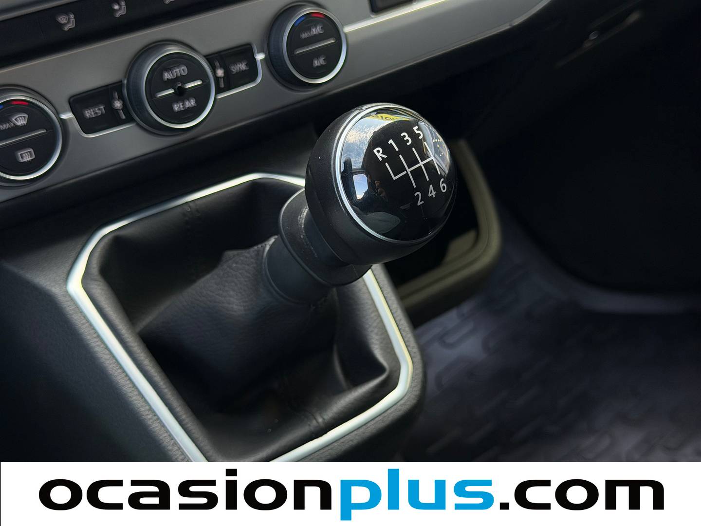 Volkswagen California Volkswagen California Outdoor Beach Camper 2.0 TDI (150 CV) seminuevo