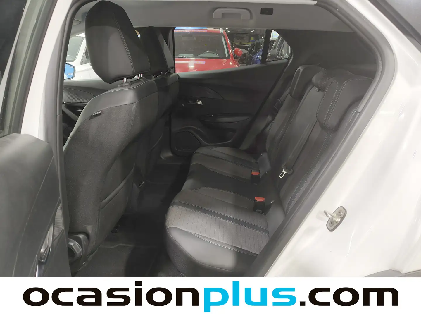 Foto Peugeot 2008 Peugeot 2008 BlueHDi 110 Allure (110 CV)