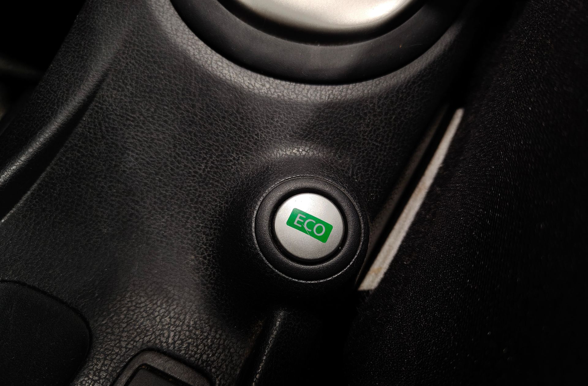 Nissan Note 1.2G DIG-S Tekna Sport Xtronic - foto 8