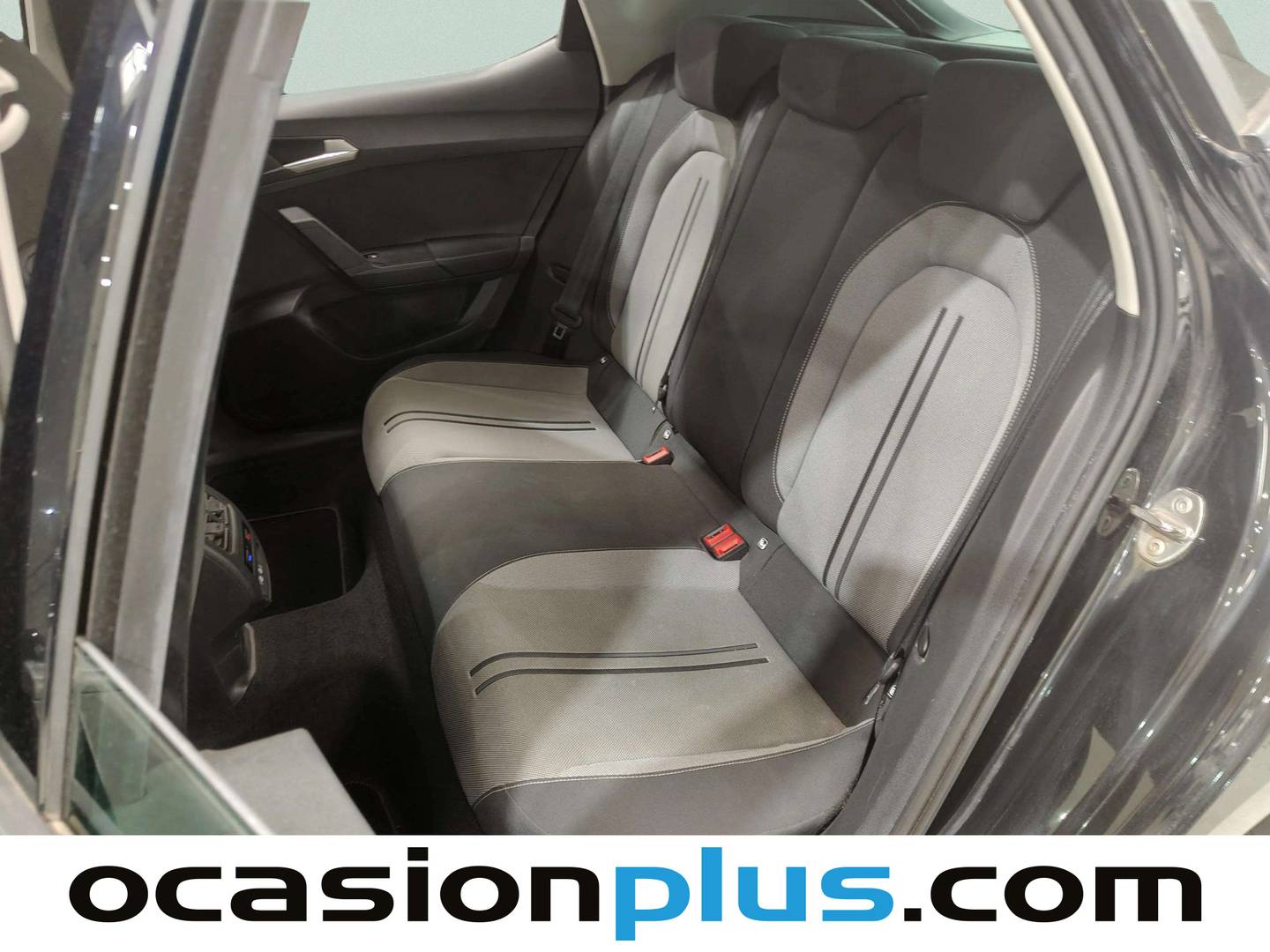 Foto asientos traseros Seat León SEAT León 2.0 TDI S&S Style Launch Pack con Navegador (115 CV)