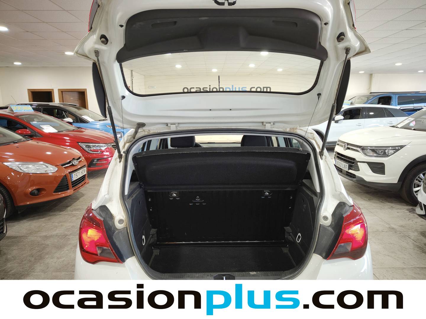 Fotos maletero Opel Corsa Opel Corsa 1.4 Expression (75 CV)