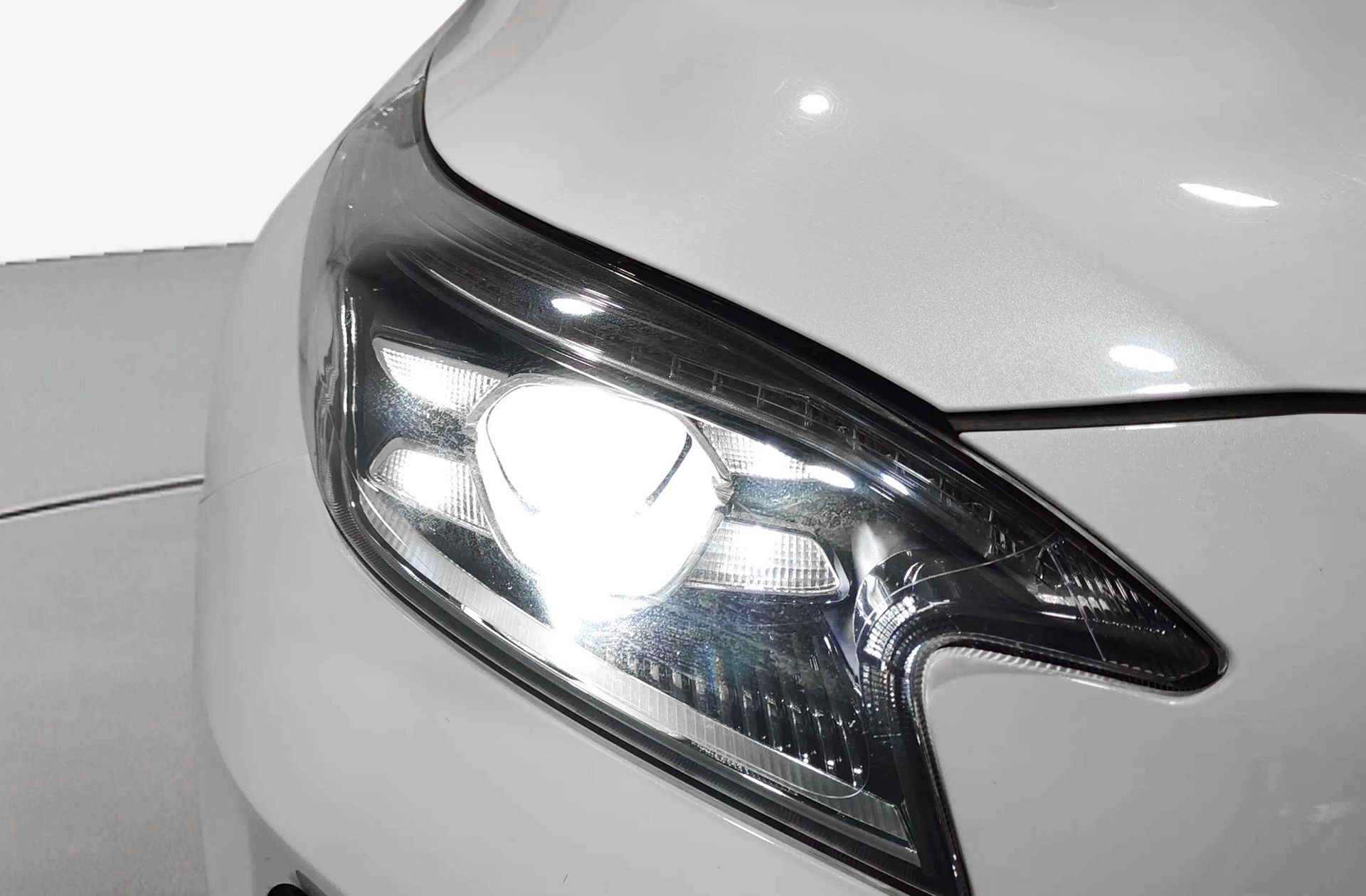 Kia XCeed 1.6 MHEV Drive iMT - foto 13