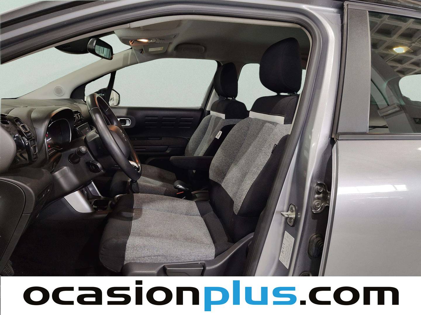 Foto asientos delanteros Citroën C3 Aircross Citroën C3 Aircross BlueHDi 100 S&S Origins (102 CV)
